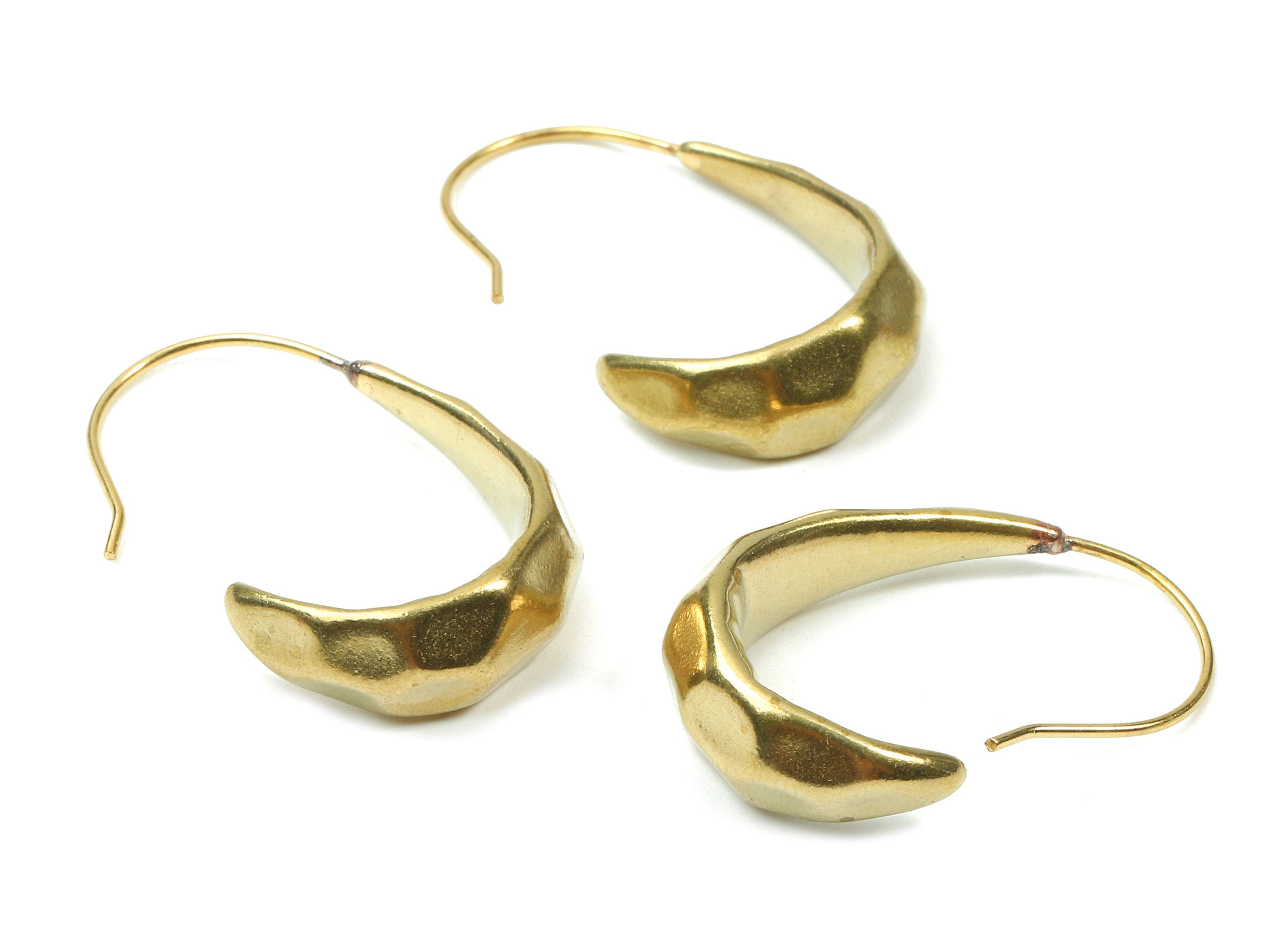 Brass Hammered Earring Post - Raw Brass Hammered Earring Stud - Earring Findings - Jewelry Supplies - 32.35x20.85x4.13mm - PP2879 - DOMEDBAZAAR