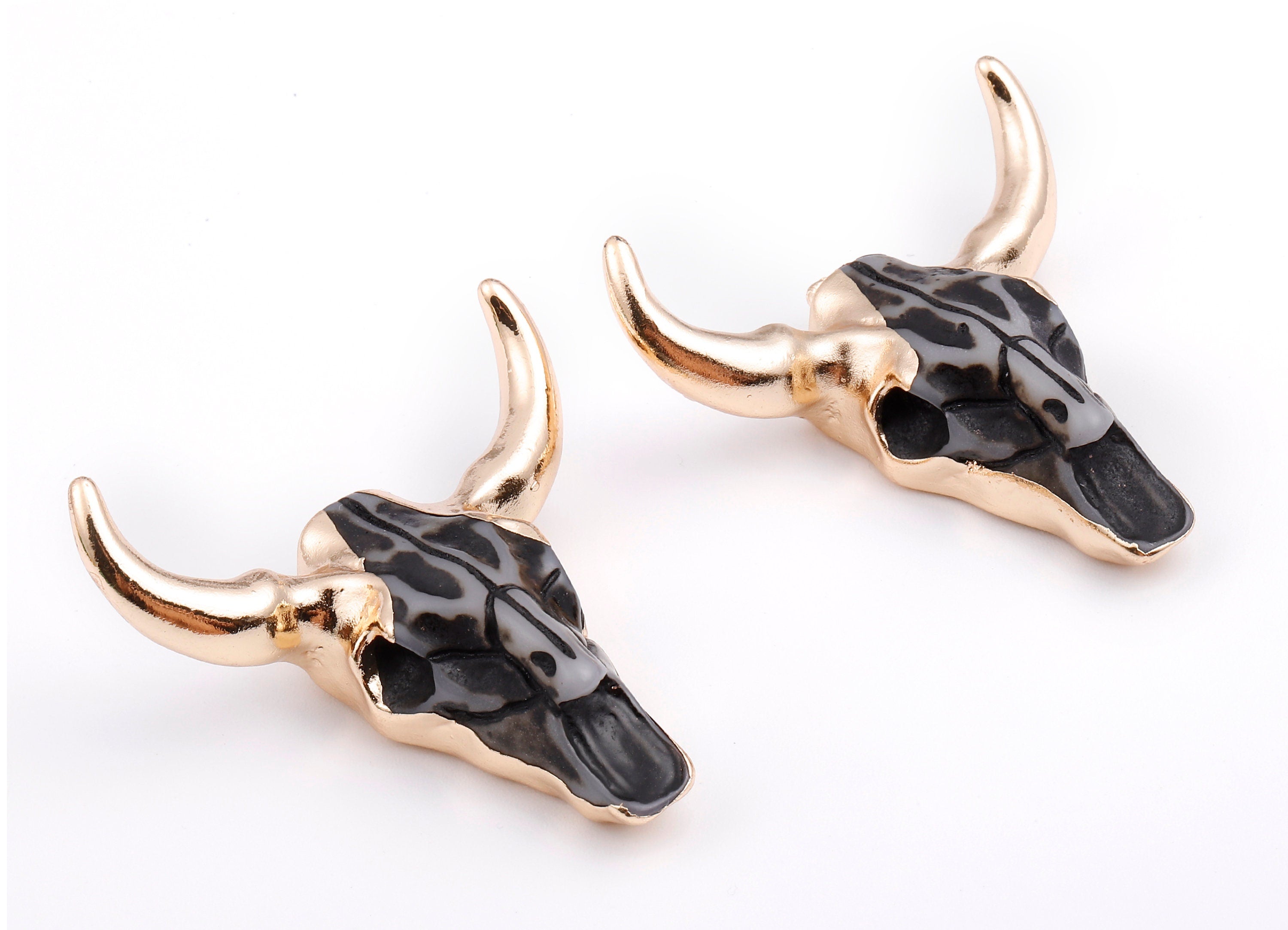 Resin Bull Charms - Buffalo Cattle Skull Pendant - Resin Horn Cattle - Bull Head Druzy - 47x44.57x13.15mm - RC1019A - DOMEDBAZAAR