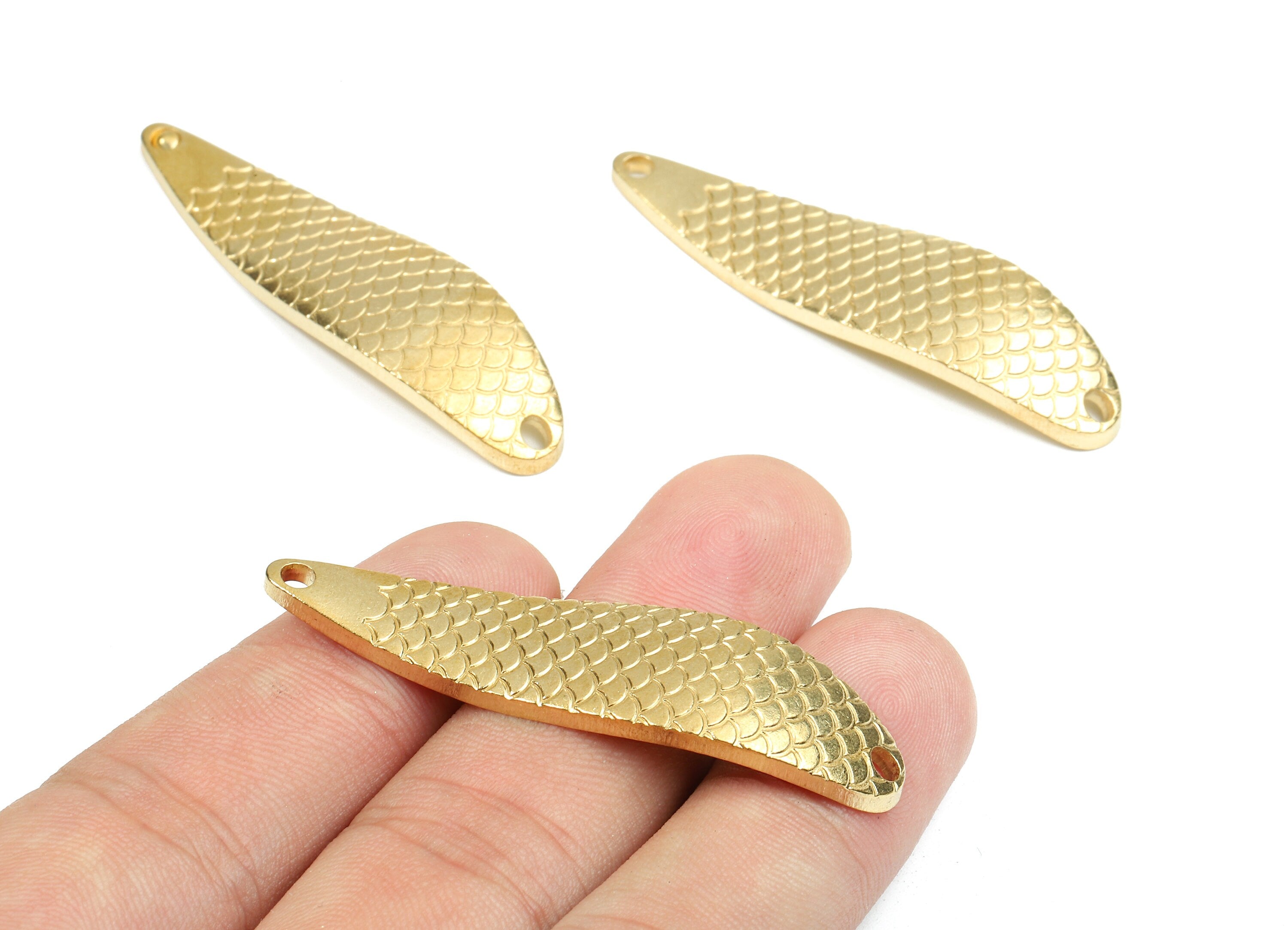 Brass Wavy Oval Connectors - Raw Brass Wavy Oval Fish Scale - Brass Oval Zipper Pendant - Jewelry Supplies - 51.57x13.43x2.65mm - PP2641 - DOMEDBAZAAR