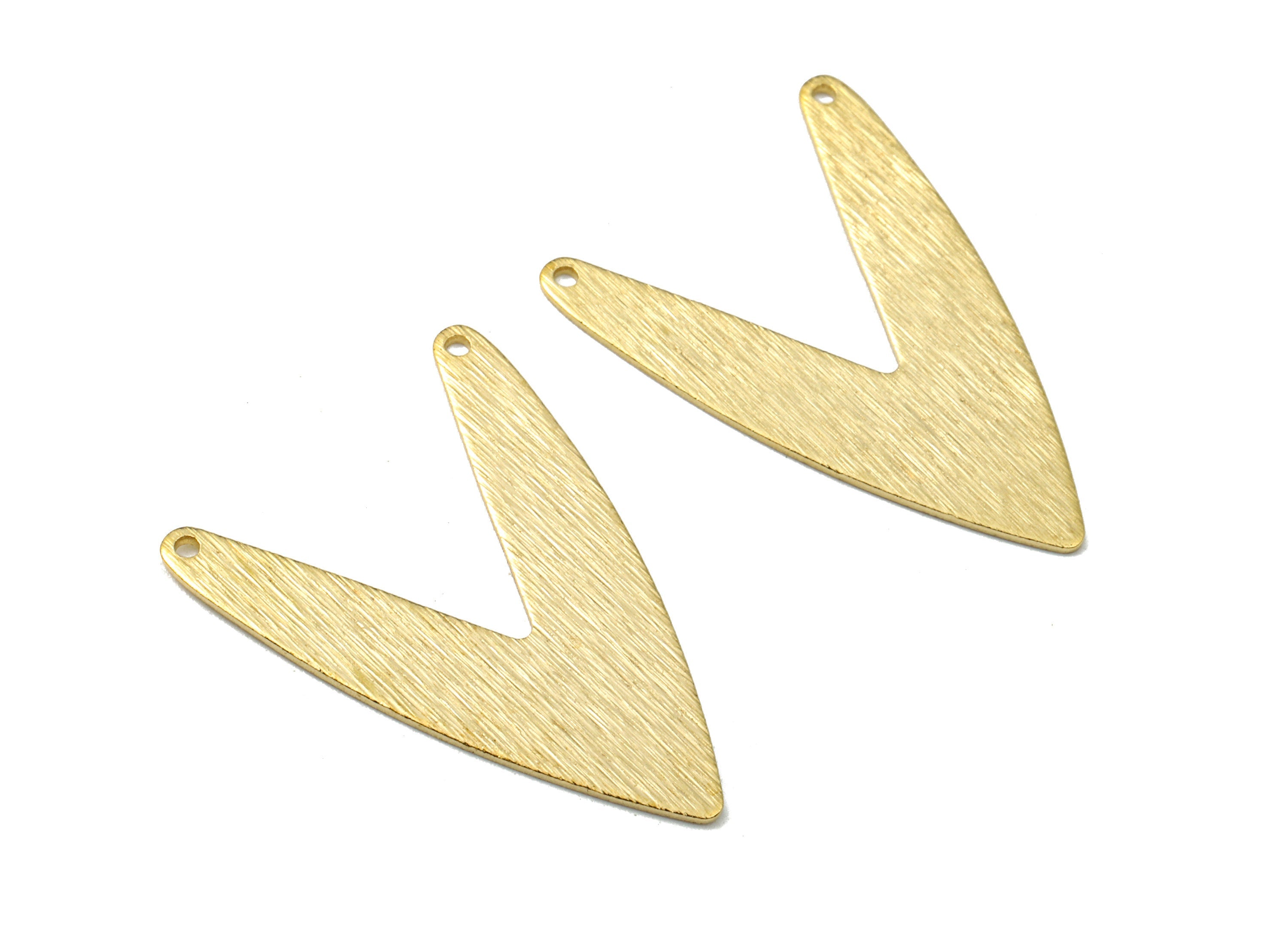 Brass Texture Arrow Connectors - Raw Brass Arrow Pendant and Necklace - Brass Texture V Connectors - 2 Holes - 30.63x22.69x0.79mm - PP2645 - DOMEDBAZAAR