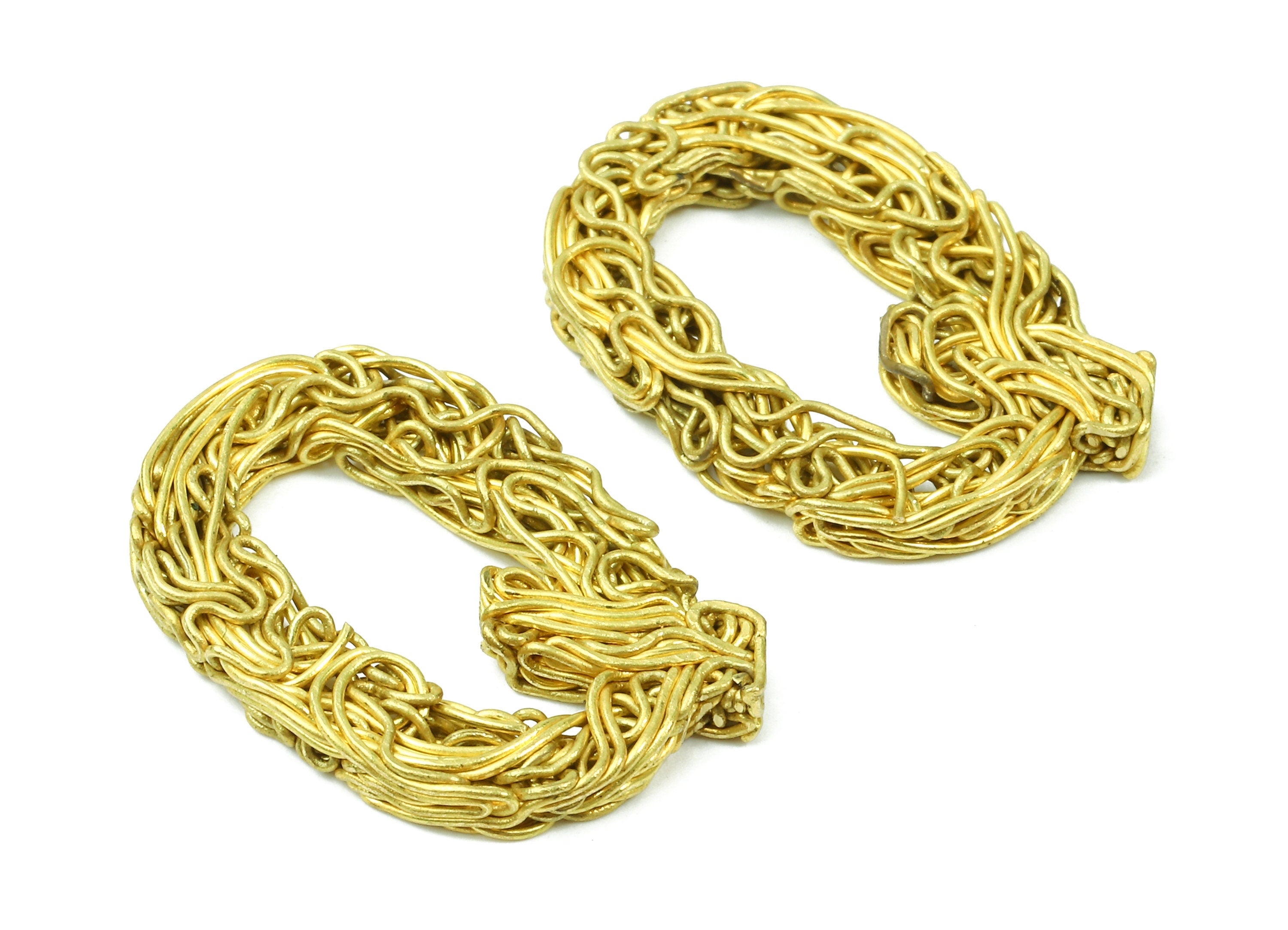 Brass Q letter Pendant - Raw Brass Hammered Wire Letter Q Alphabets Charms  - Jewelry Supplies - 26.2x18.88x3.59mm - PP2935 - DOMEDBAZAAR