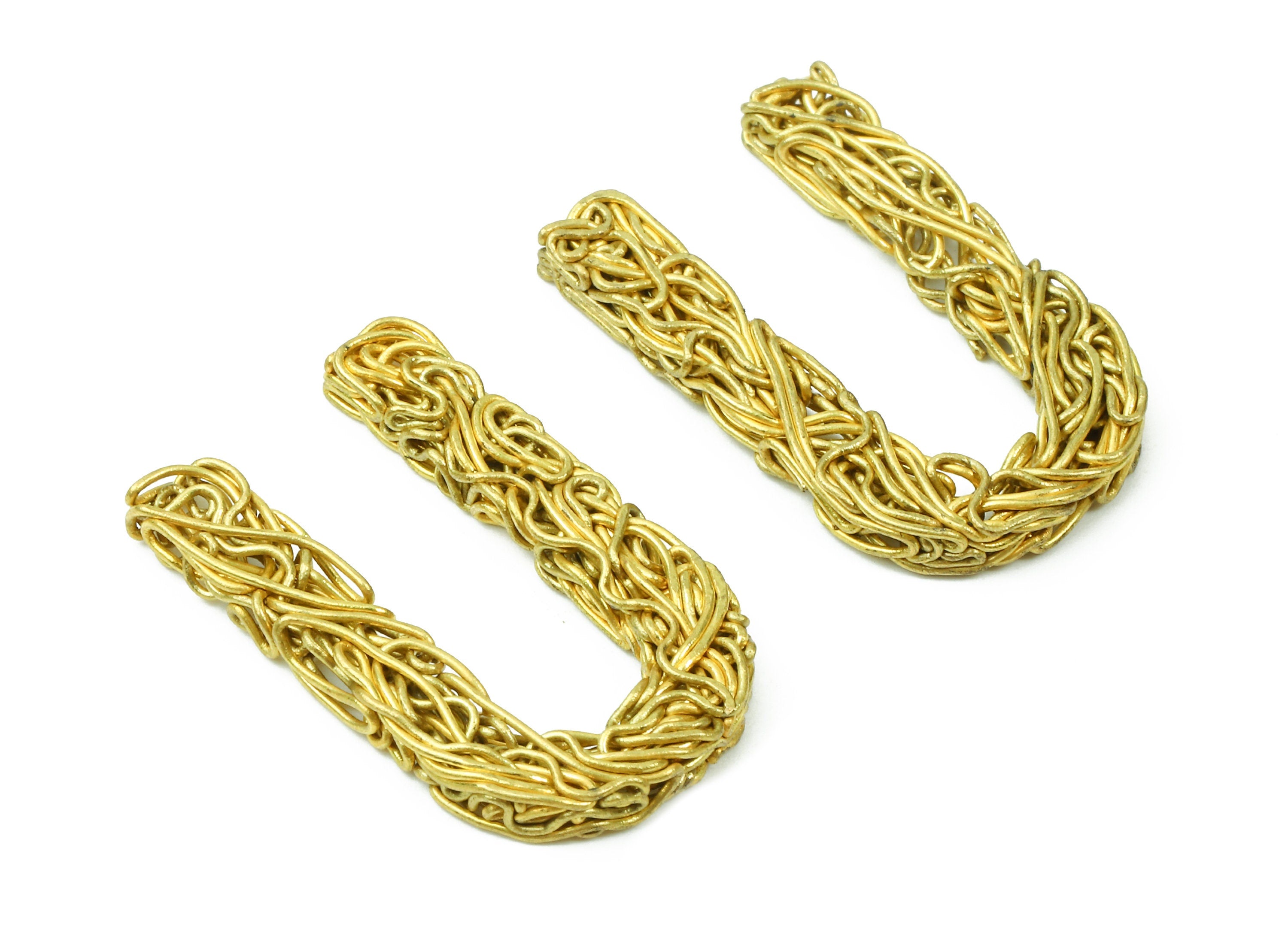 Brass U letter Pendant - Raw Brass Hammered Wire Letter U Alphabets Charms  - Jewelry Supplies - 28.41x17.07x3.04mm - PP2939 - DOMEDBAZAAR