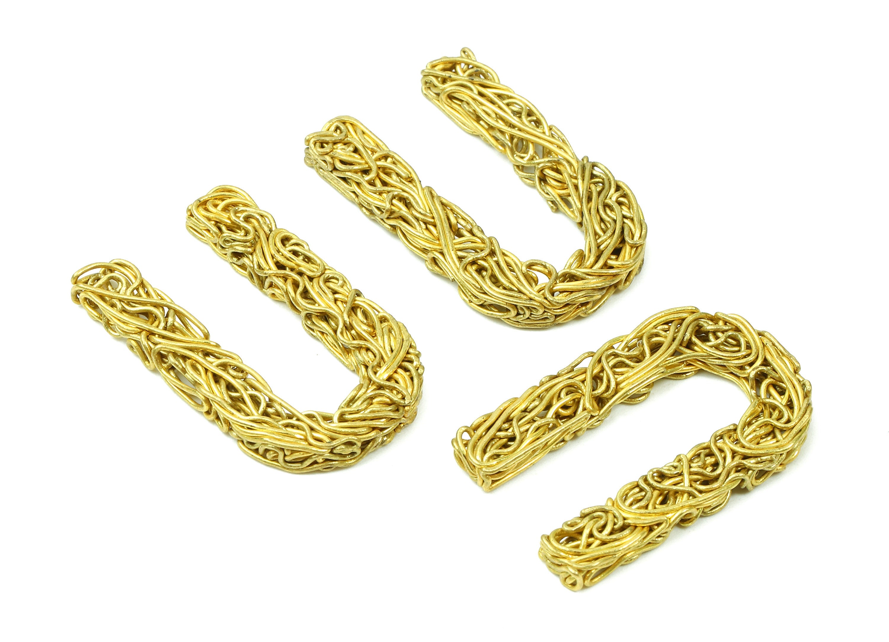 Brass U letter Pendant - Raw Brass Hammered Wire Letter U Alphabets Charms  - Jewelry Supplies - 28.41x17.07x3.04mm - PP2939 - DOMEDBAZAAR