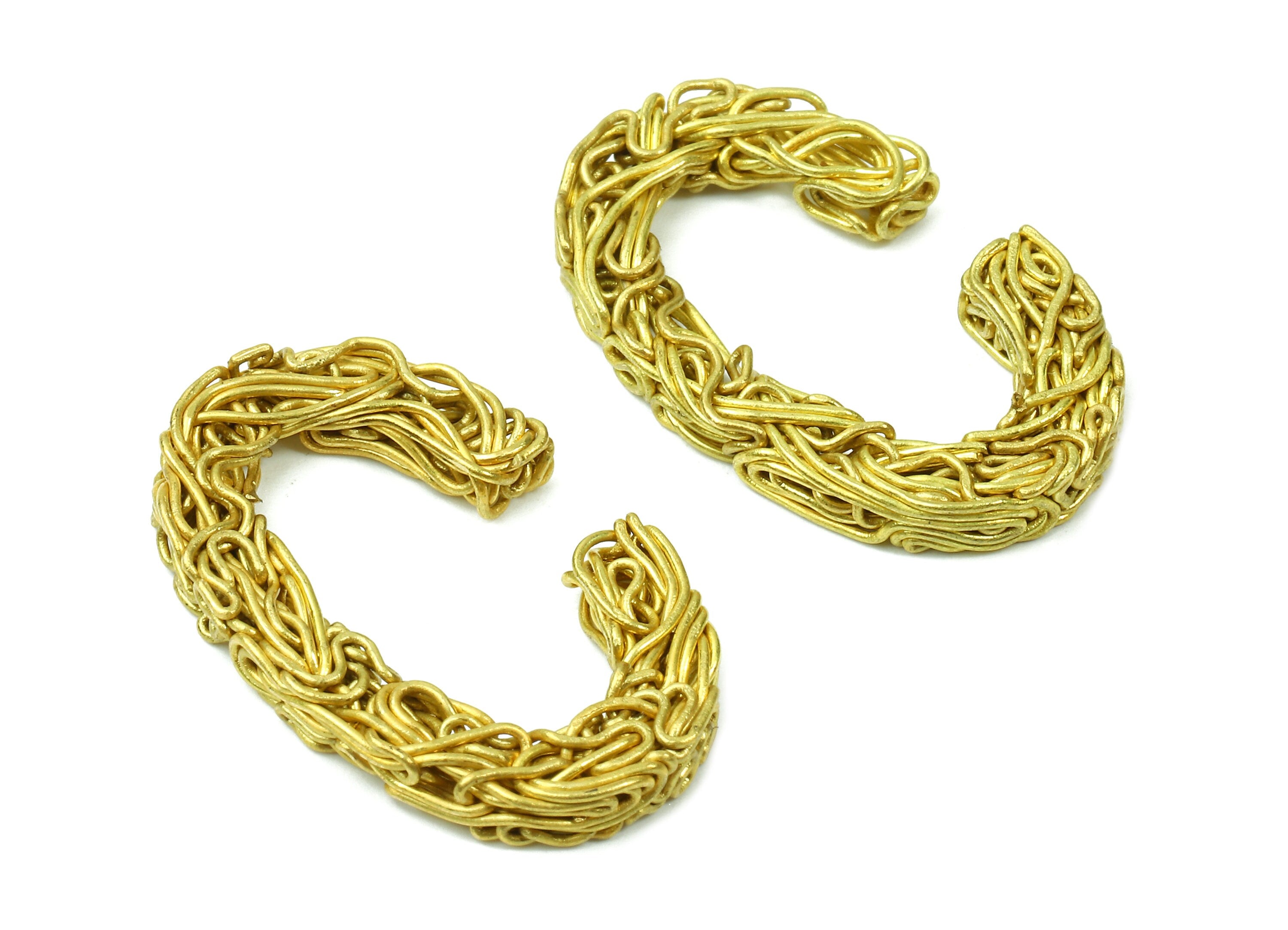 Brass C letter Pendant - Raw Brass Hammered Wire Letter C Alphabets Charms - Jewelry Supplies - 28.23x17.76x3.4mm - PP2921 - DOMEDBAZAAR