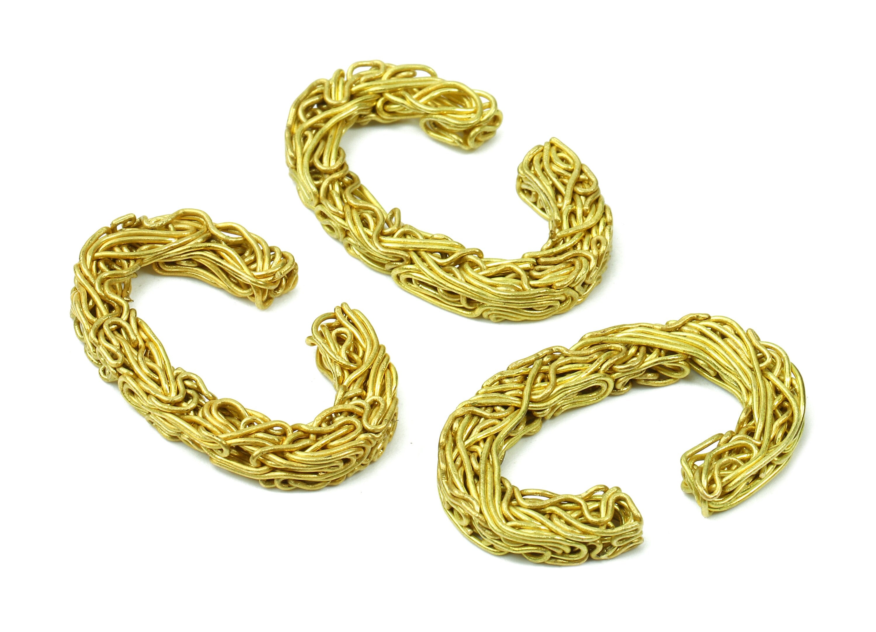 Brass C letter Pendant - Raw Brass Hammered Wire Letter C Alphabets Charms - Jewelry Supplies - 28.23x17.76x3.4mm - PP2921 - DOMEDBAZAAR