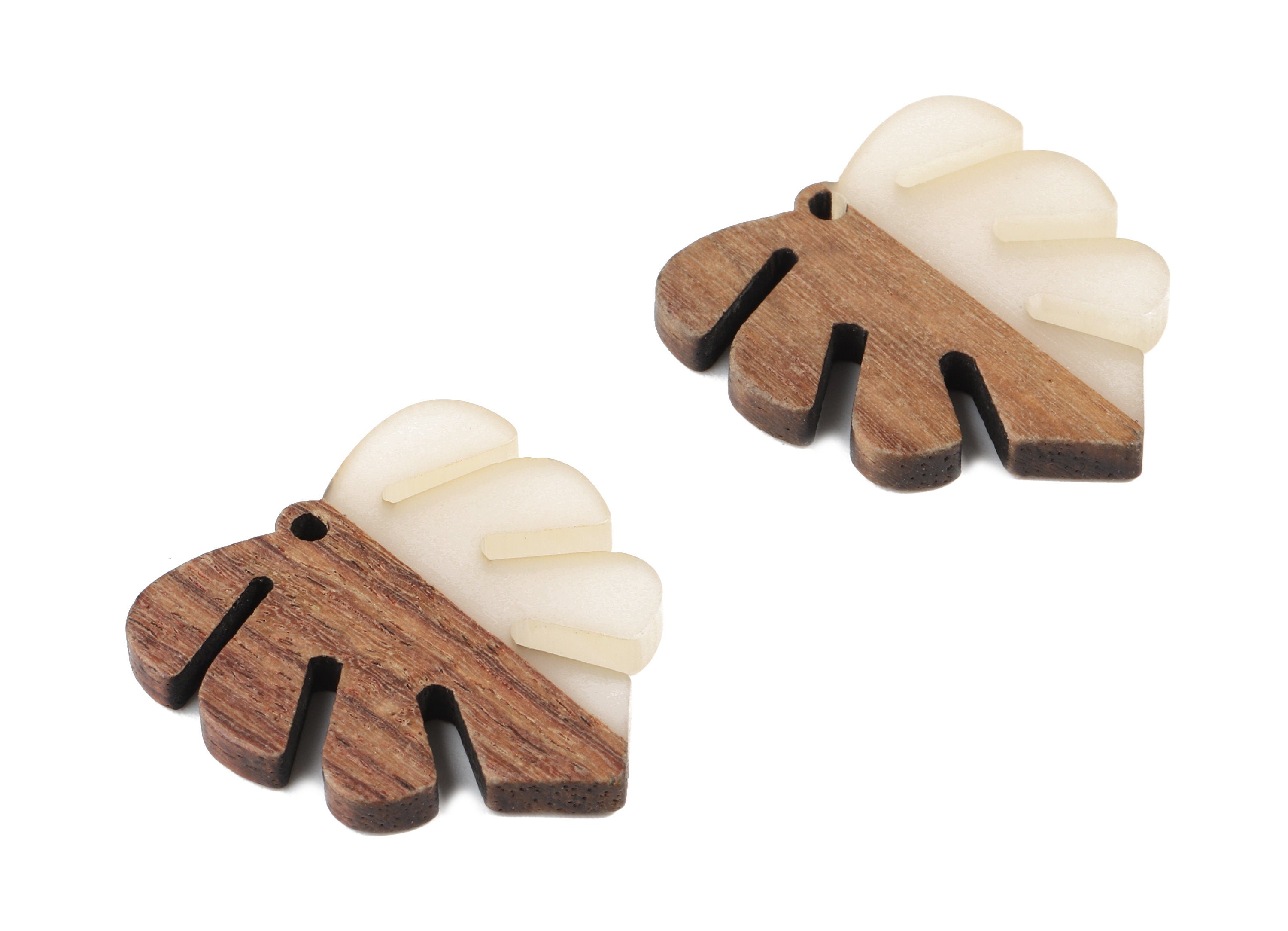 Epoxy Redwood Monstera Charm - Epoxy Resin Wood Leaf Pendant -  Redwood and Resin Necklace - Jewelry Supplies - 30.45x28.25x3.83mm - BB1094G - DOMEDBAZAAR