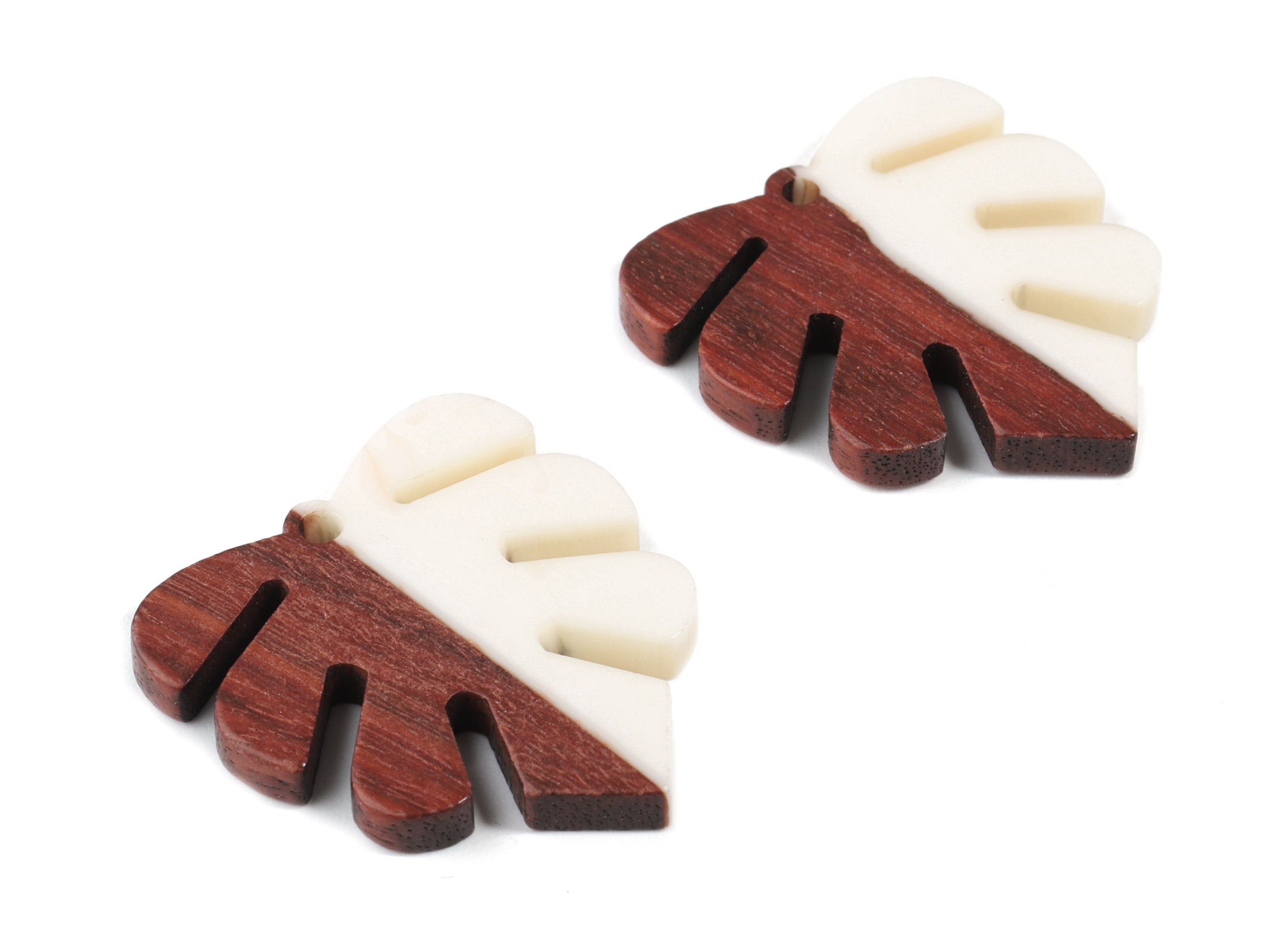 Epoxy Redwood Monstera Charm - Epoxy Resin Wood Leaf Pendant -  Redwood and Resin Necklace - Jewelry Supplies - 30.45x28.25x3.83mm - BB1094H - DOMEDBAZAAR