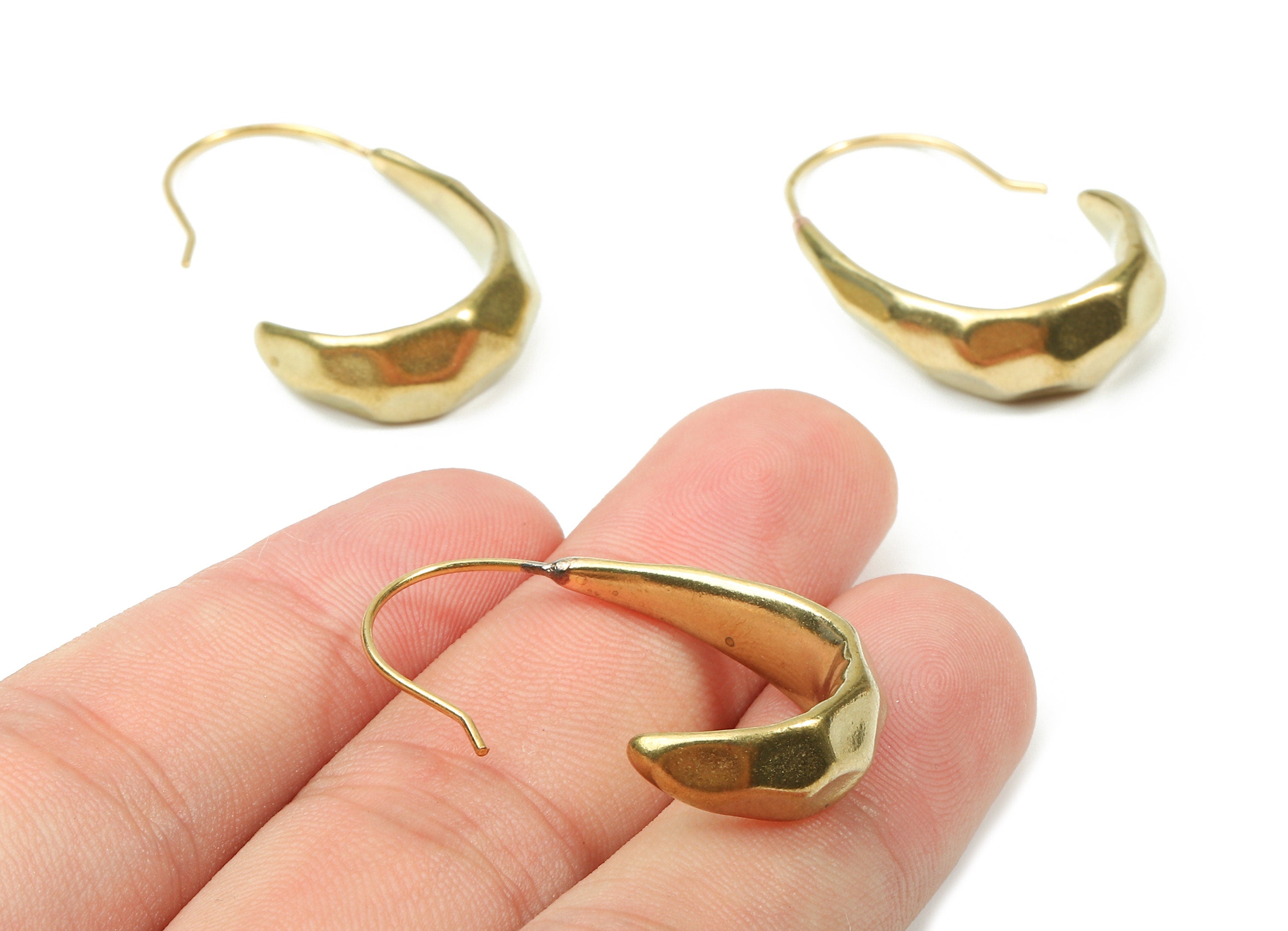 Brass Hammered Earring Post - Raw Brass Hammered Earring Stud - Earring Findings - Jewelry Supplies - 32.35x20.85x4.13mm - PP2879 - DOMEDBAZAAR