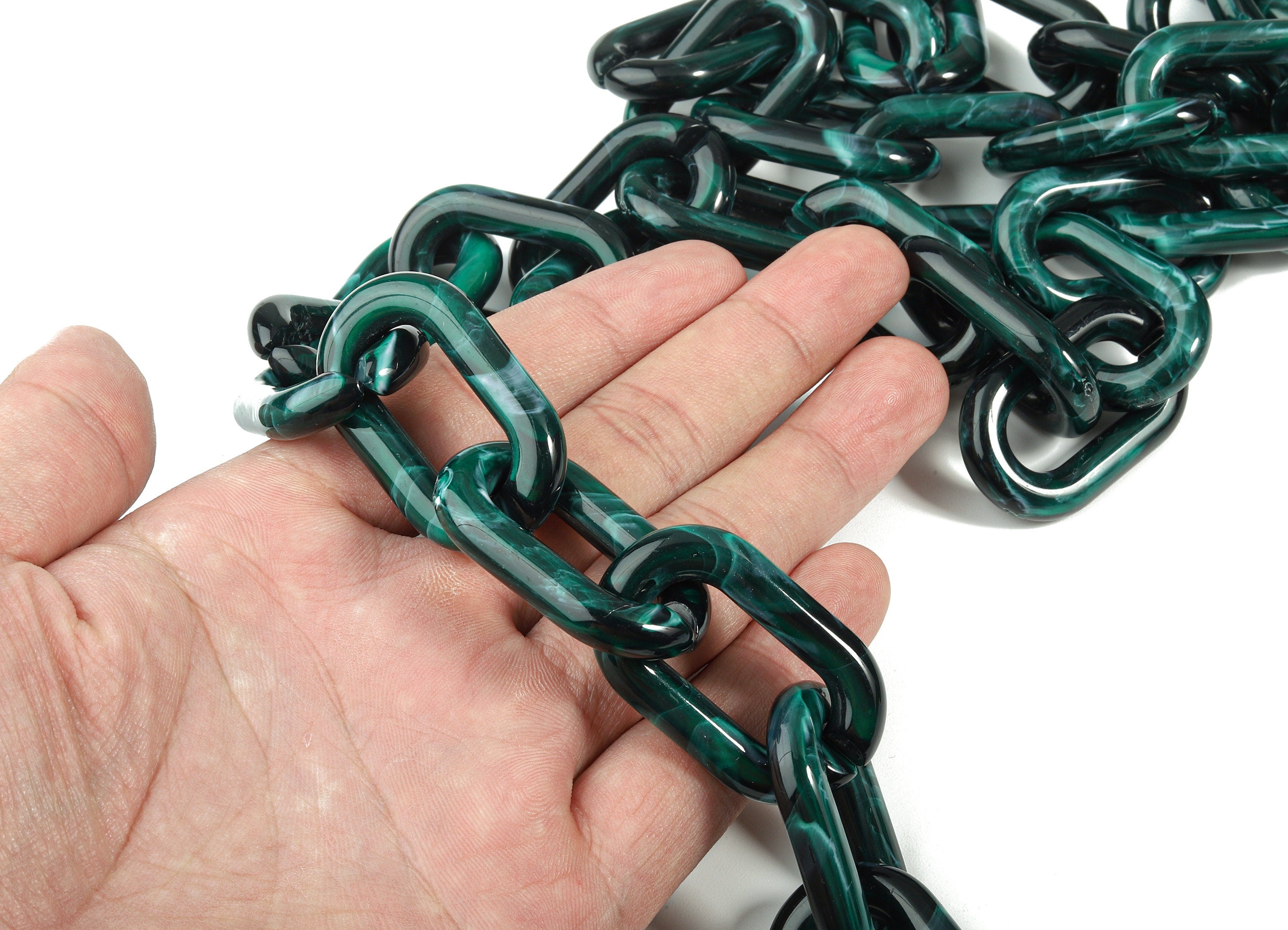Acrylic Oval Curb Chain - Open Link Curb Chain - 1strand : 100cm - Plastic Curb Chain Links - Necklace Chain - 40x24.5x6.63mm - AC1791 - DOMEDBAZAAR
