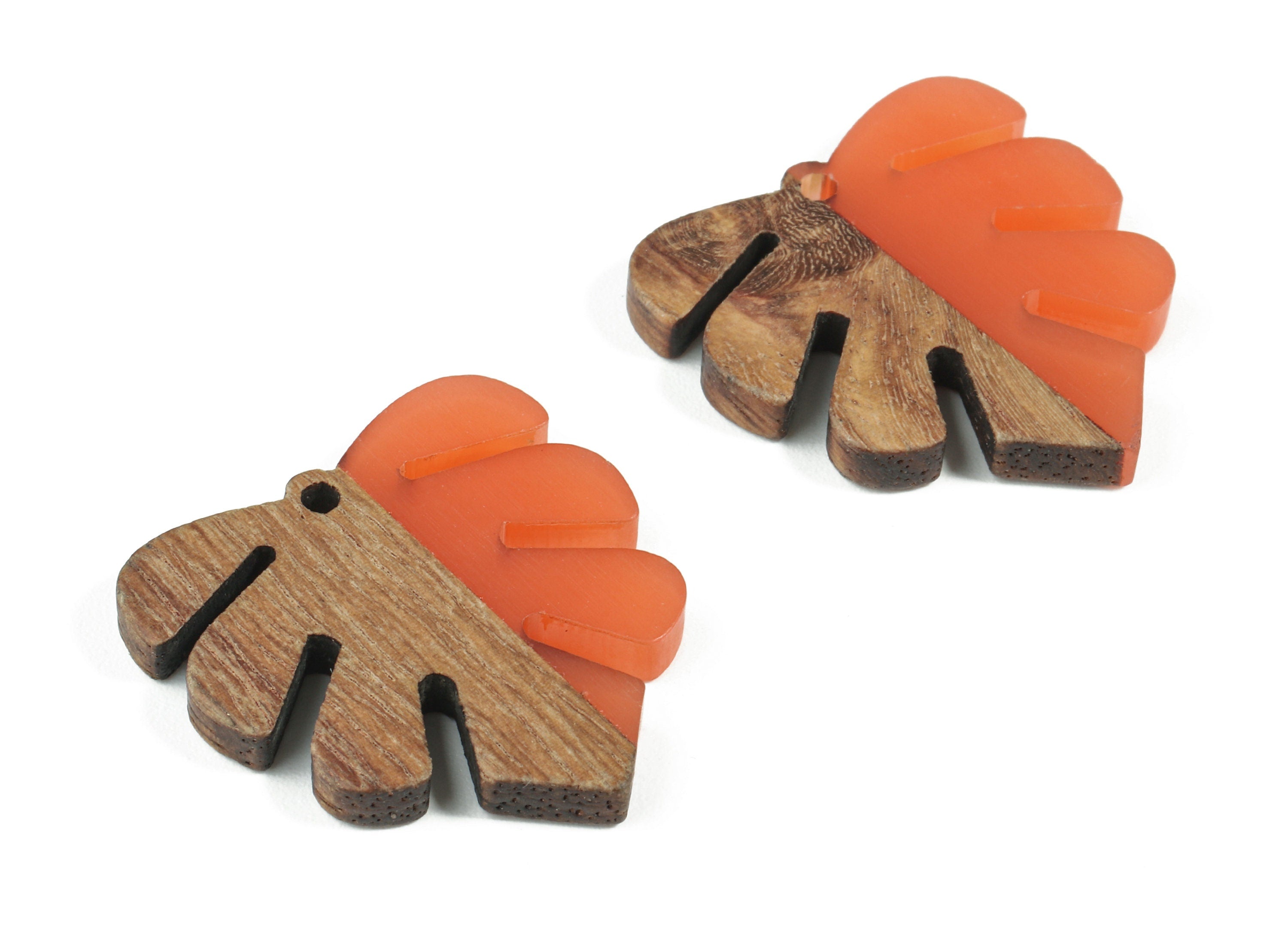 Epoxy Redwood Monstera Charm - Epoxy Resin Wood Leaf Pendant -  Redwood and Resin Necklace - Jewelry Supplies - 30.45x28.25x3.83mm - BB1094A - DOMEDBAZAAR