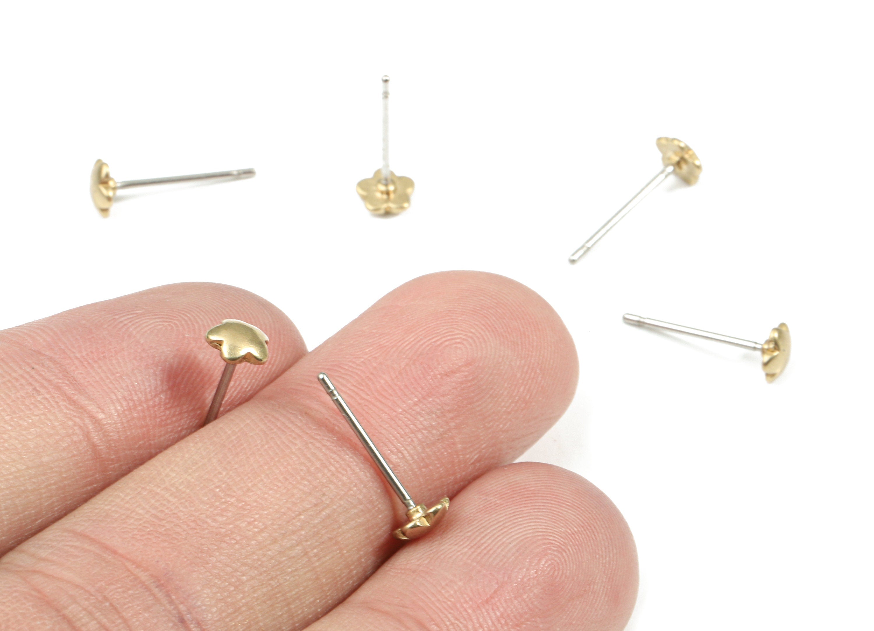 Brass Star Earring Stud - Raw Brass Star Earring Post - Steel Stud - Earring Post - Jewelry Supplies - 4.78x4.78x1.35mm - PP3156 - DOMEDBAZAAR