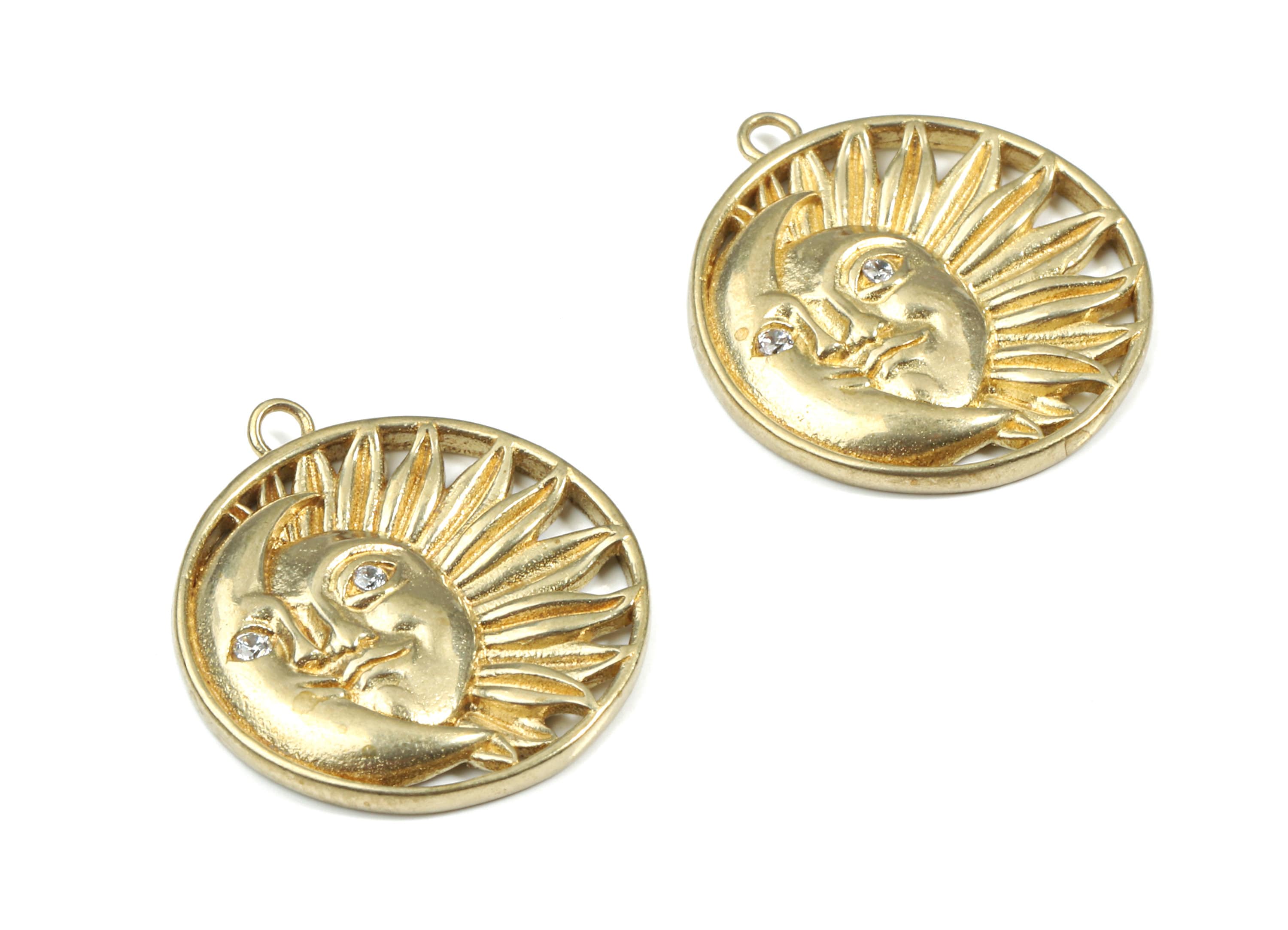 Brass Sun Face Round Pendant - Raw Brass Moon Face  Earring Charms - Earring Findings - Jewelry Supplies - 21.09x18.72x2.44mm - PP3217 - DOMEDBAZAAR