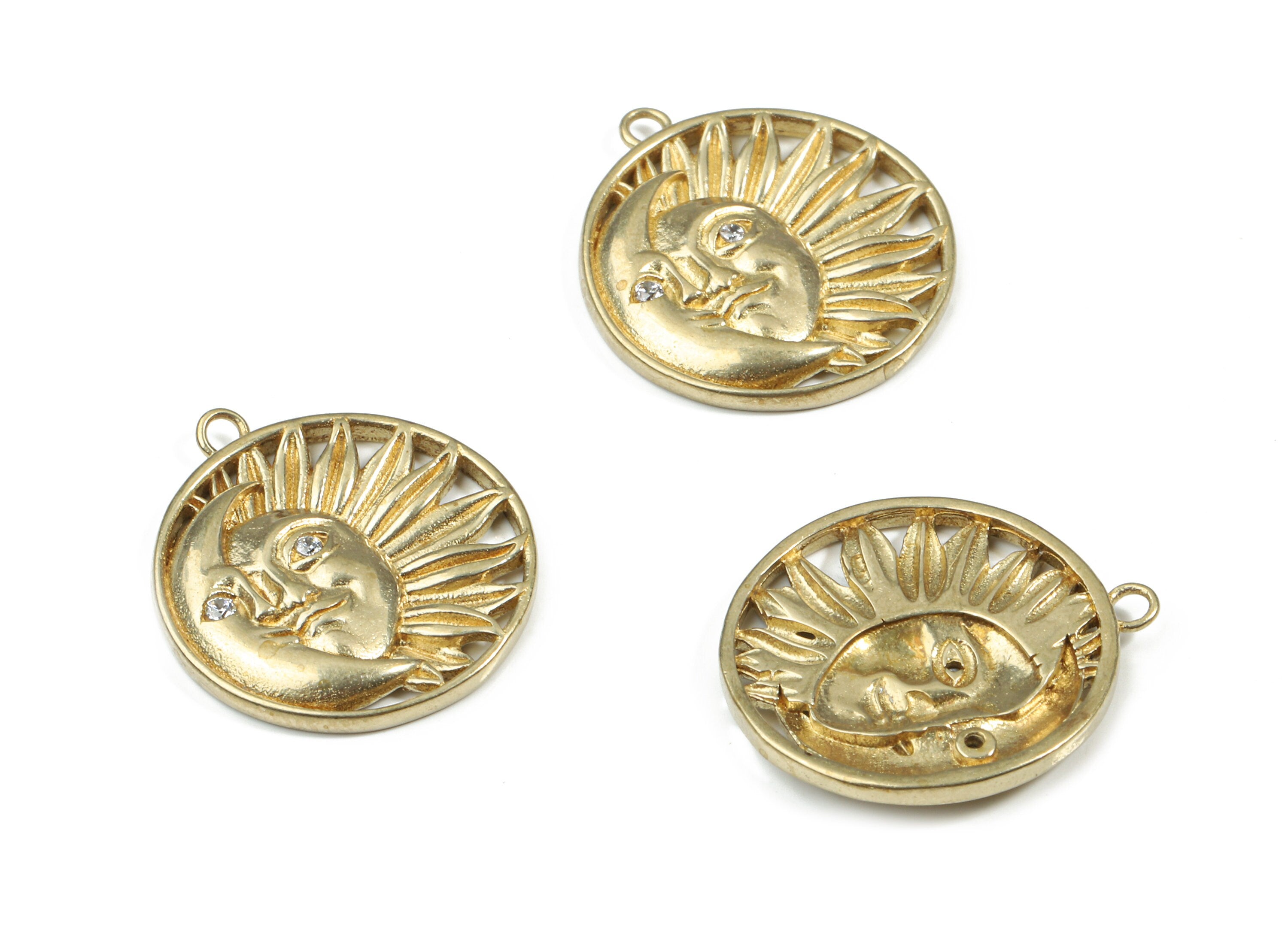 Brass Sun Face Round Pendant - Raw Brass Moon Face  Earring Charms - Earring Findings - Jewelry Supplies - 21.09x18.72x2.44mm - PP3217 - DOMEDBAZAAR