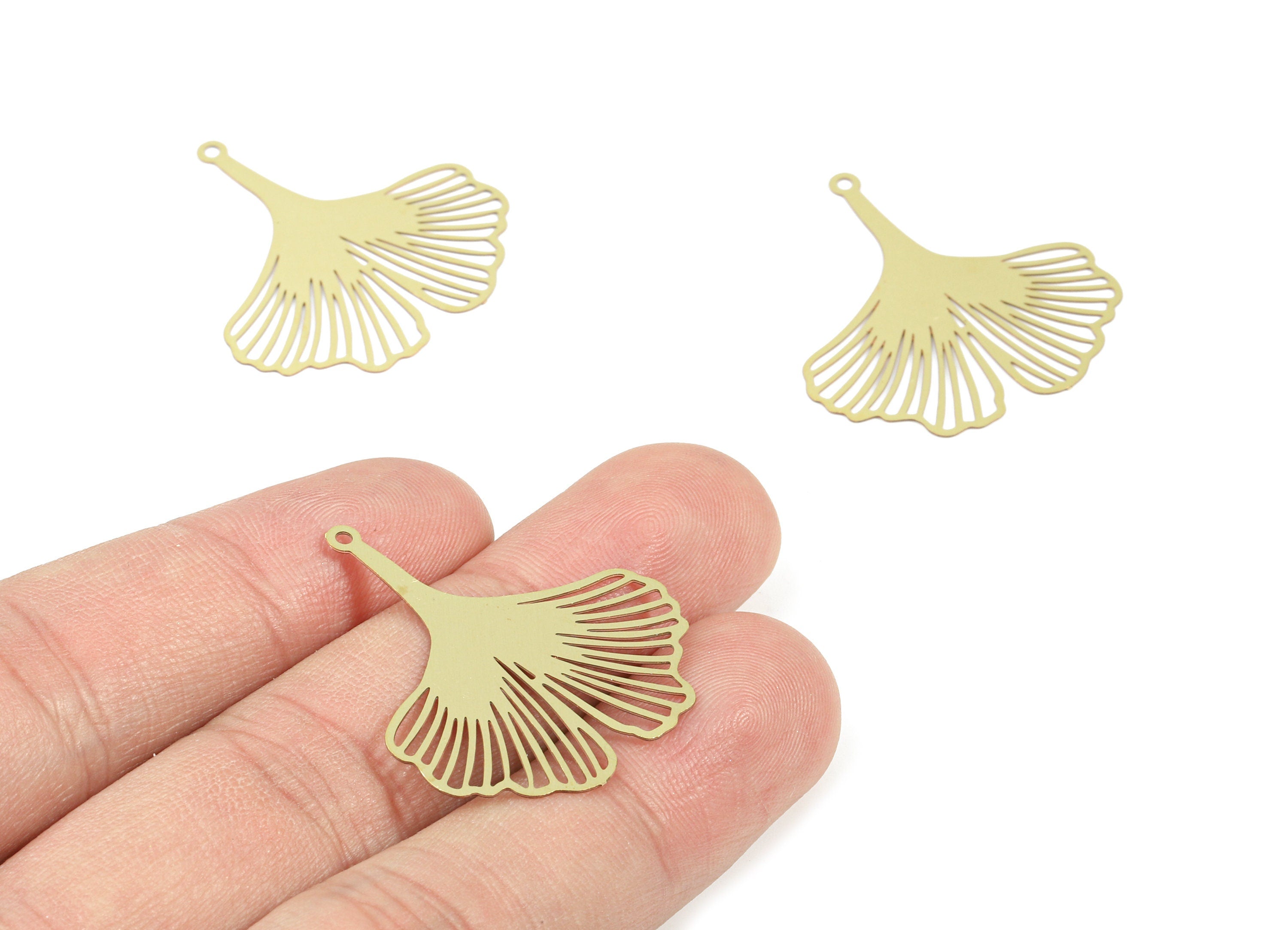 Brass Ginko Earring Charms - Raw Brass Gingko Leaf Pendant - Earring Findings - Jewelry Supplies - 31.88x30x0.38mm - JJB5276 - DOMEDBAZAAR