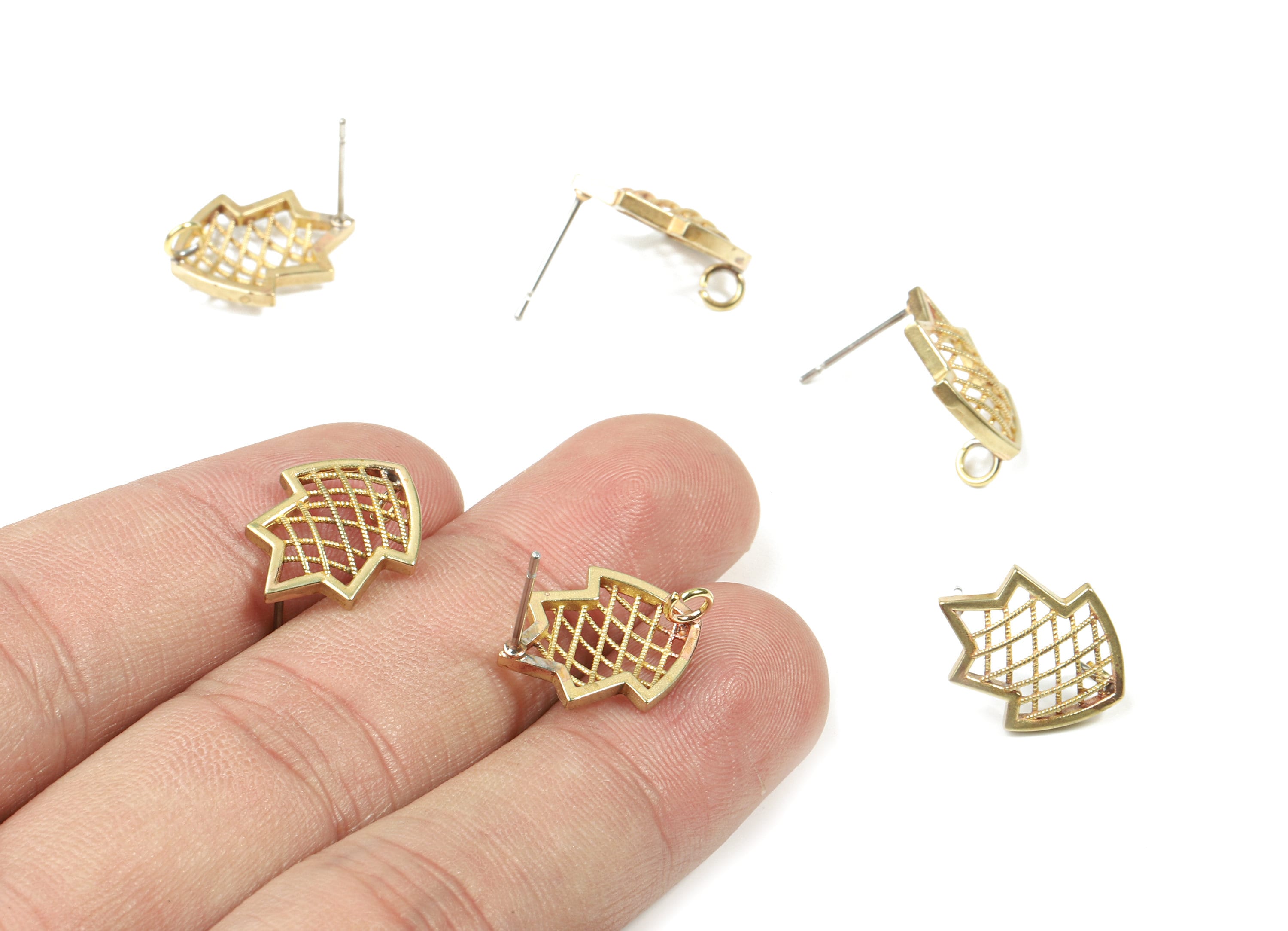 Brass Flower Earring Stud With Loop - Raw Brass Flower Earring Post - Surgical Stud - Jewelry Supplies - 16.23x13.12x1.16mm - PP3321 - DOMEDBAZAAR