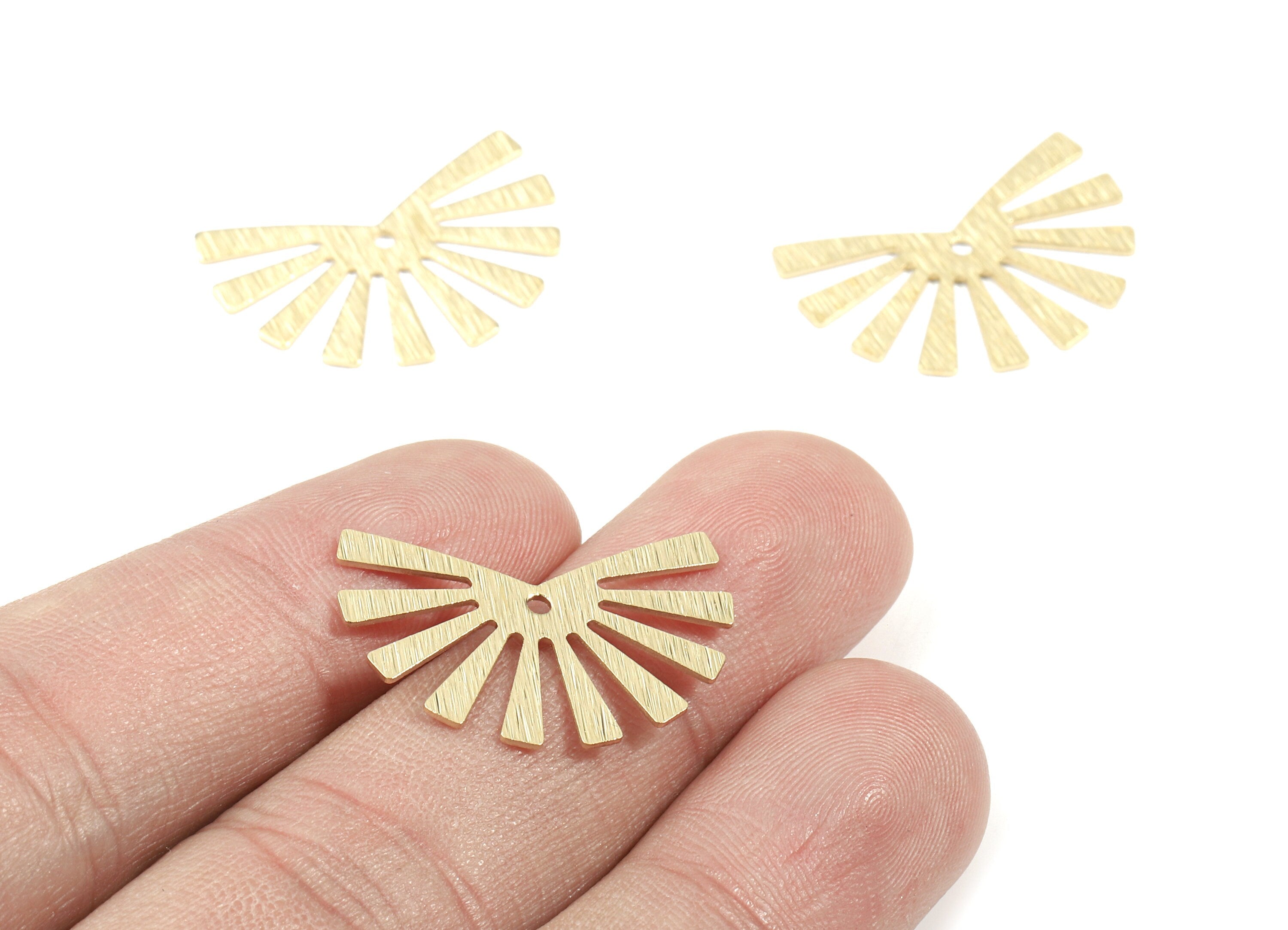 Brass Sun Earring Charms - Raw Brass Textured Sun Pendant - Earring Findings - Jewelry Supplies - 24.8x16.56x0.62mm - PP3417 - DOMEDBAZAAR