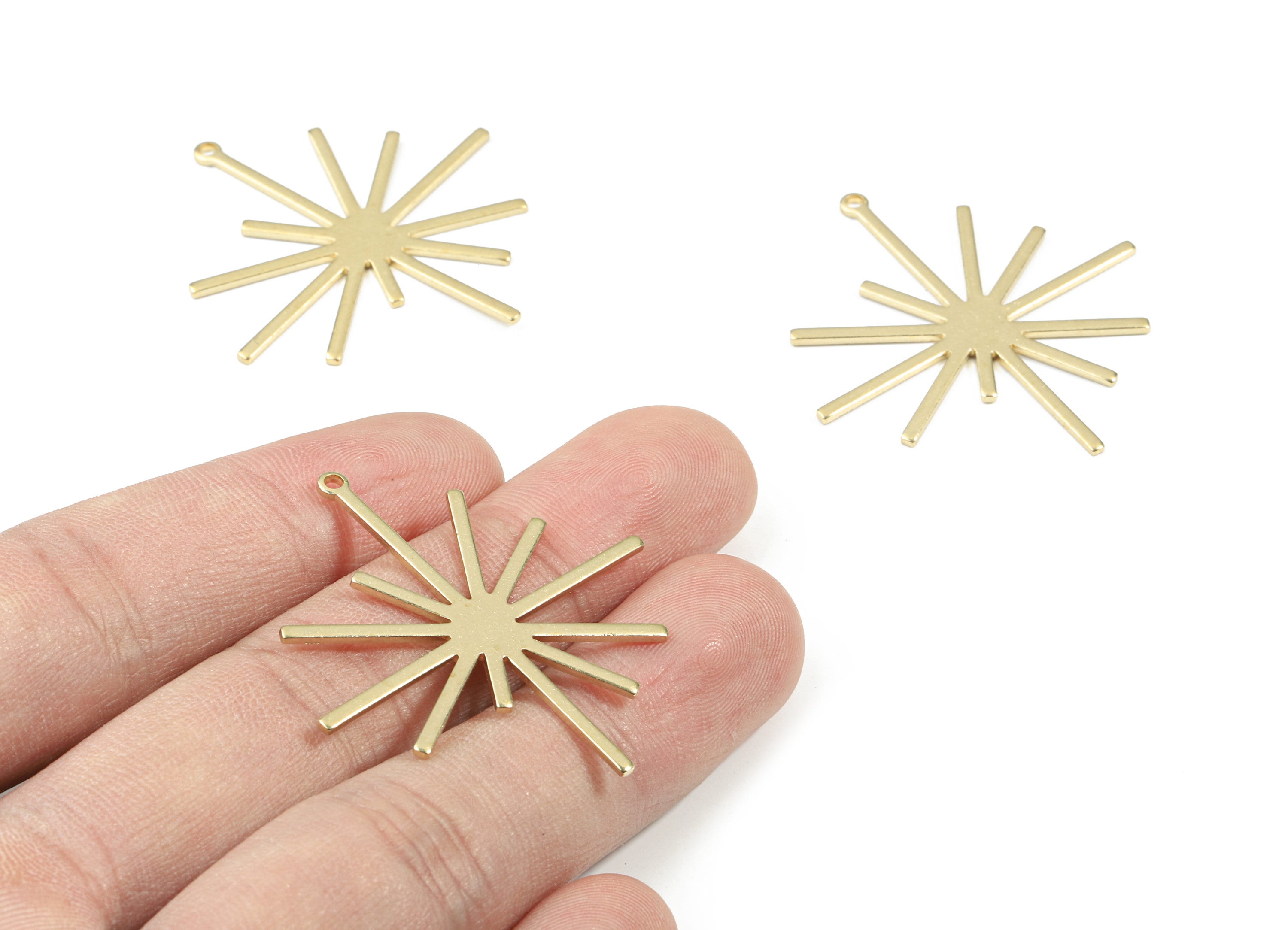 Brass Star Earring Charms - Raw Brass Star Pendant - Brass Sun Pendant - Earring Findings - Jewelry Supplies - 40.11x38.04x0.98mm - PP3432 - DOMEDBAZAAR
