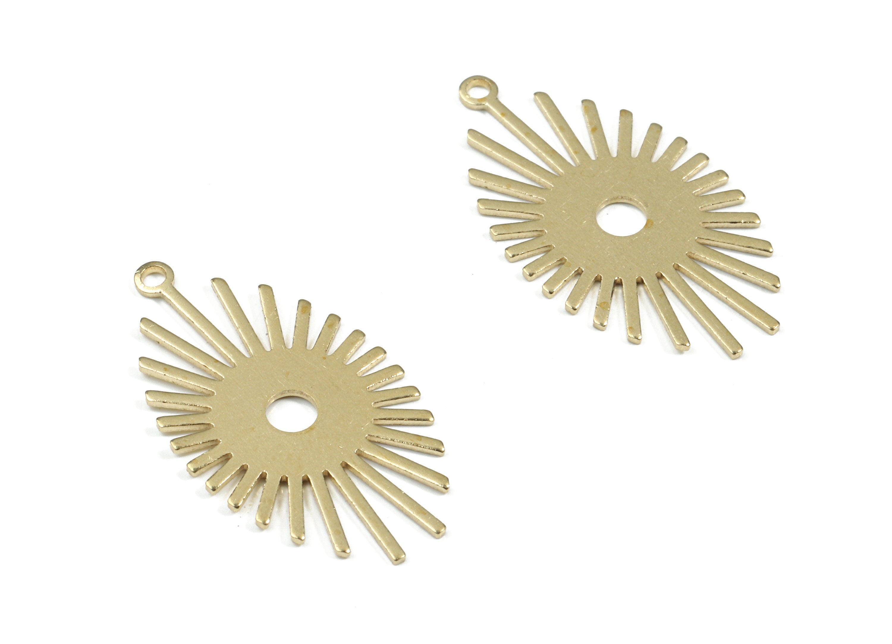 Brass Star Earring Charms - Raw Brass Sun Pendant - Earring Findings - Jewelry Supplies - 26.21x14.24x0.64mm - PP3435 - DOMEDBAZAAR