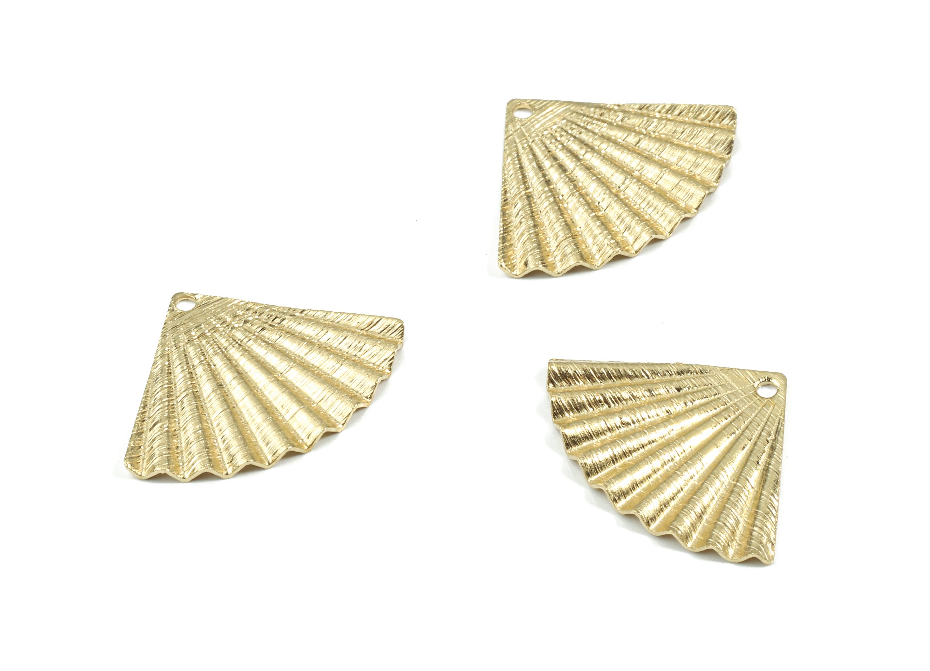 Brass Shell Earring Charms - Raw Brass Textured Shell Pendant - Earring Findings - Jewelry Supplies - 19.6x14.41x1.1mm - PP3463 - DOMEDBAZAAR