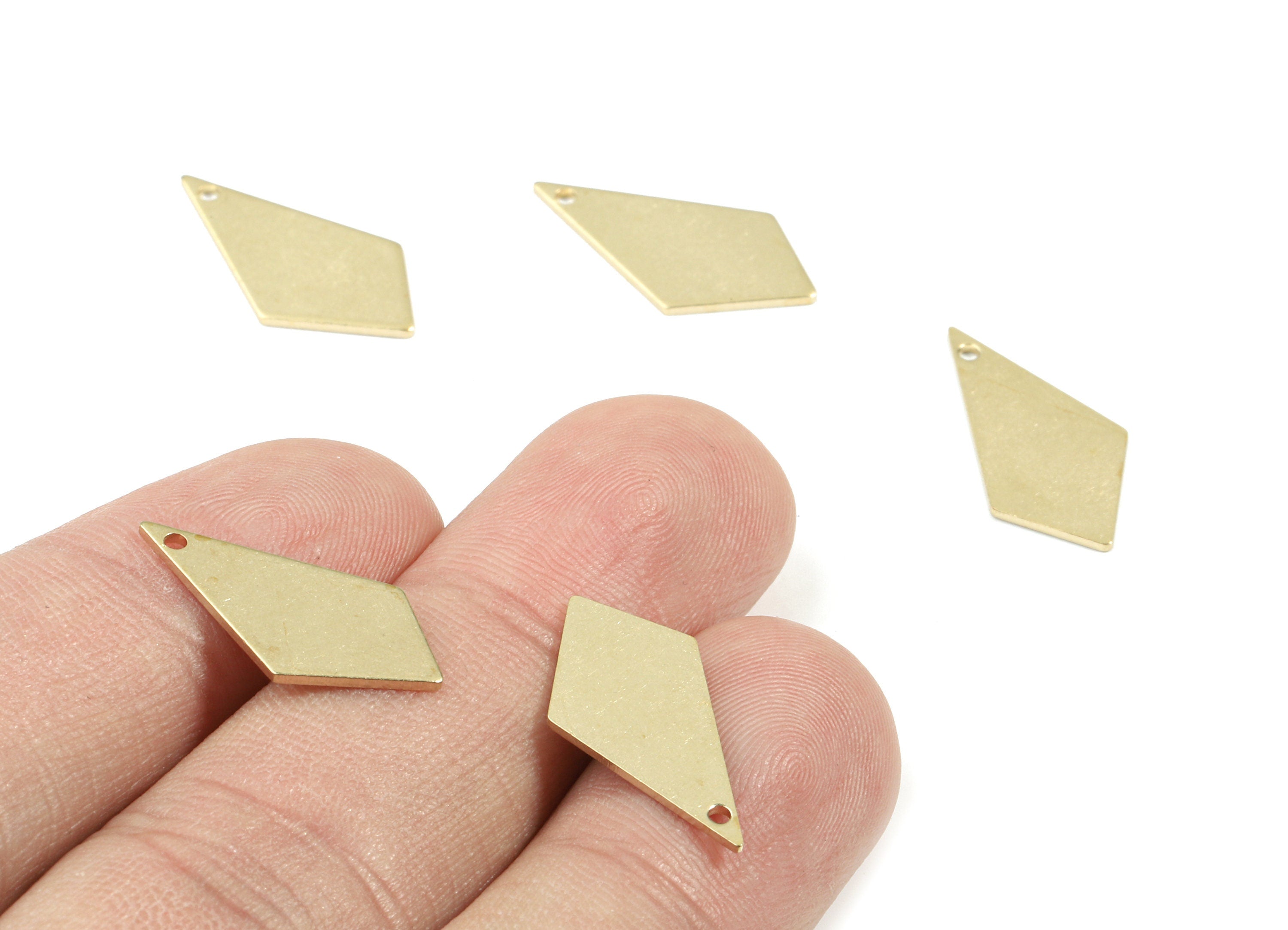 Personalized stamping blank - Brass Deltoid Earring Charms - Raw Brass Deltoid Pendant - Earring Findings - 20.37x10.49x0.78mm - PP3483 - DOMEDBAZAAR