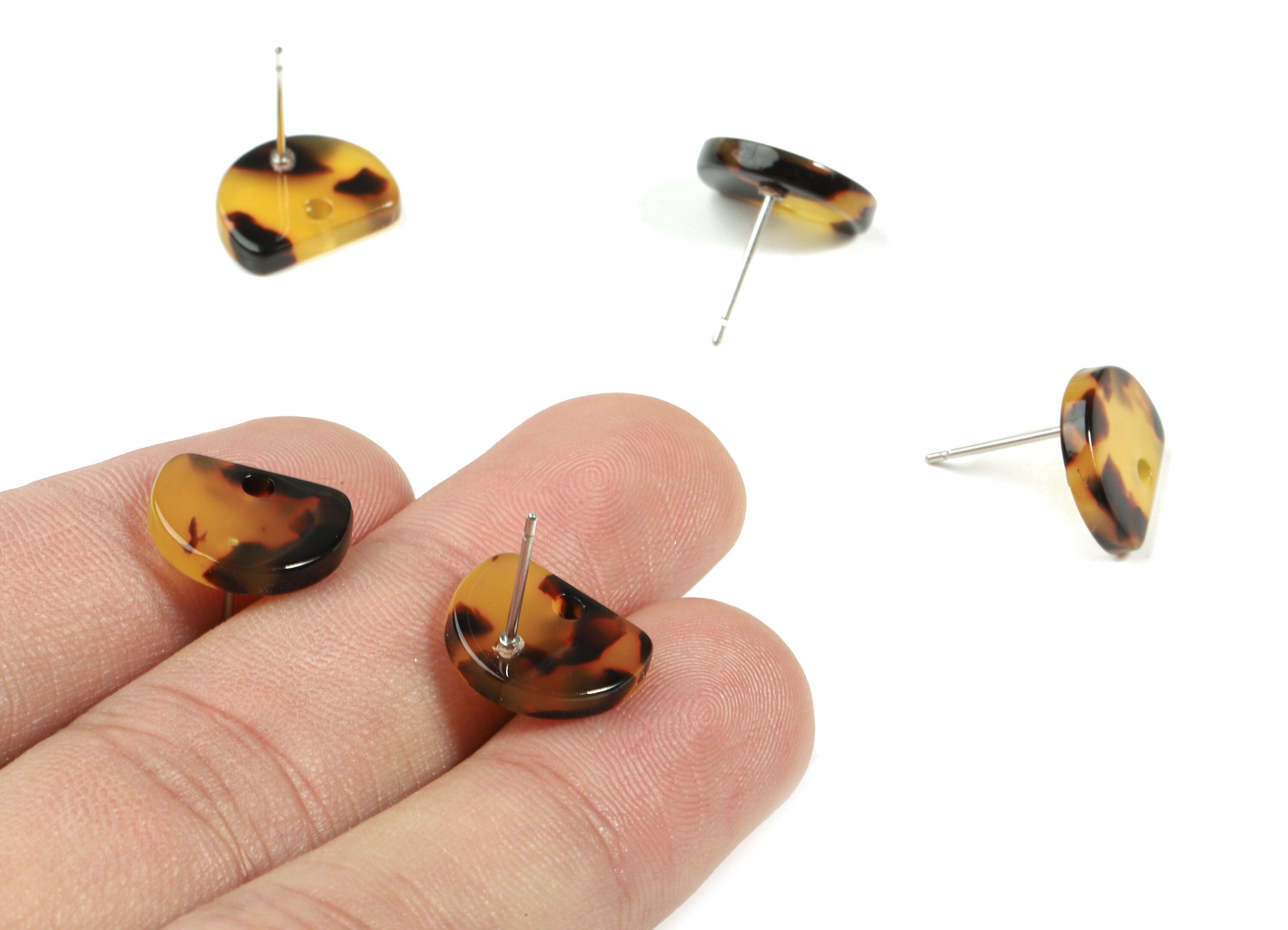 Acetate D Earring Stud - Tortoise Shell Half Moon Earring Post - Surgical Stud - Color Code: A02 - 13.23x10.42x2.54mm - AC1843-A02 - DOMEDBAZAAR