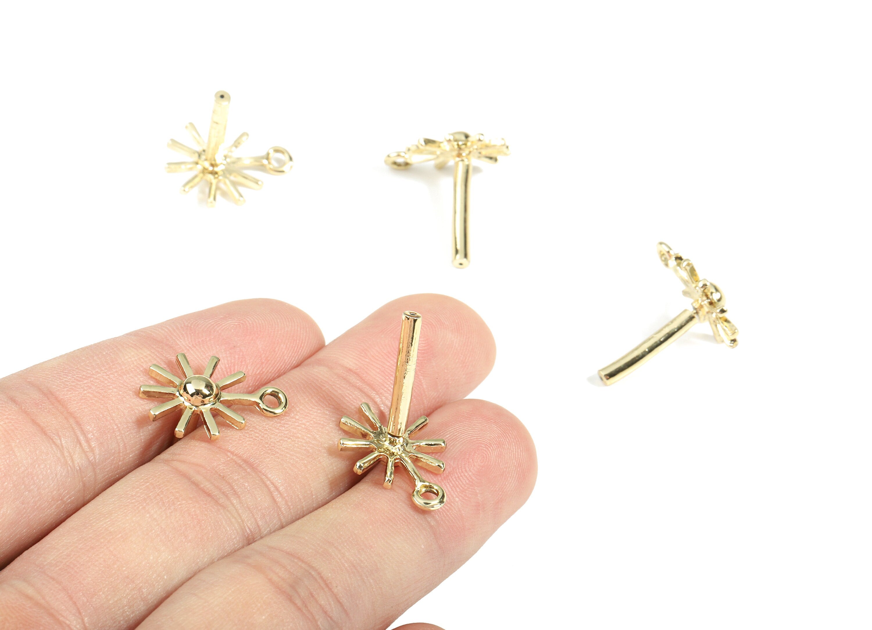 Alloy Star Stud Earring With Loop - Zinc Alloy Sun Earring Post - Surgical Stud - Gold Tone Plated - 18.18x13.47x1.66mm - ZZ1683 - DOMEDBAZAAR