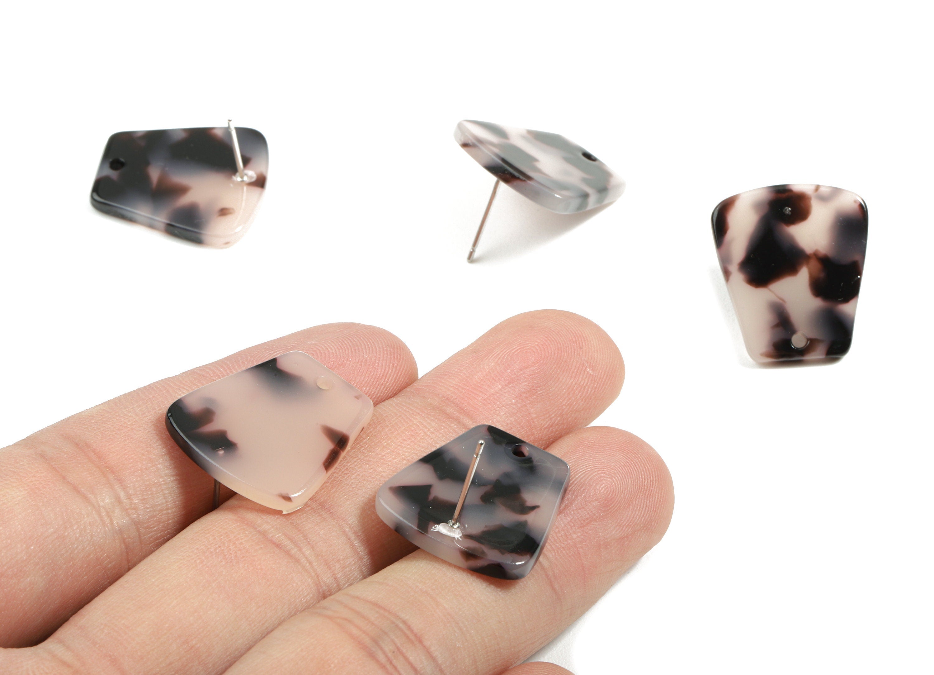 Acetate Acrylic Earring Stud - Post Charms - Blonde Tortoise Shell - JewelrySupplies -  Color Code: A06 - 20.9x18.78x2.48mm - AC1591-A06 - DOMEDBAZAAR