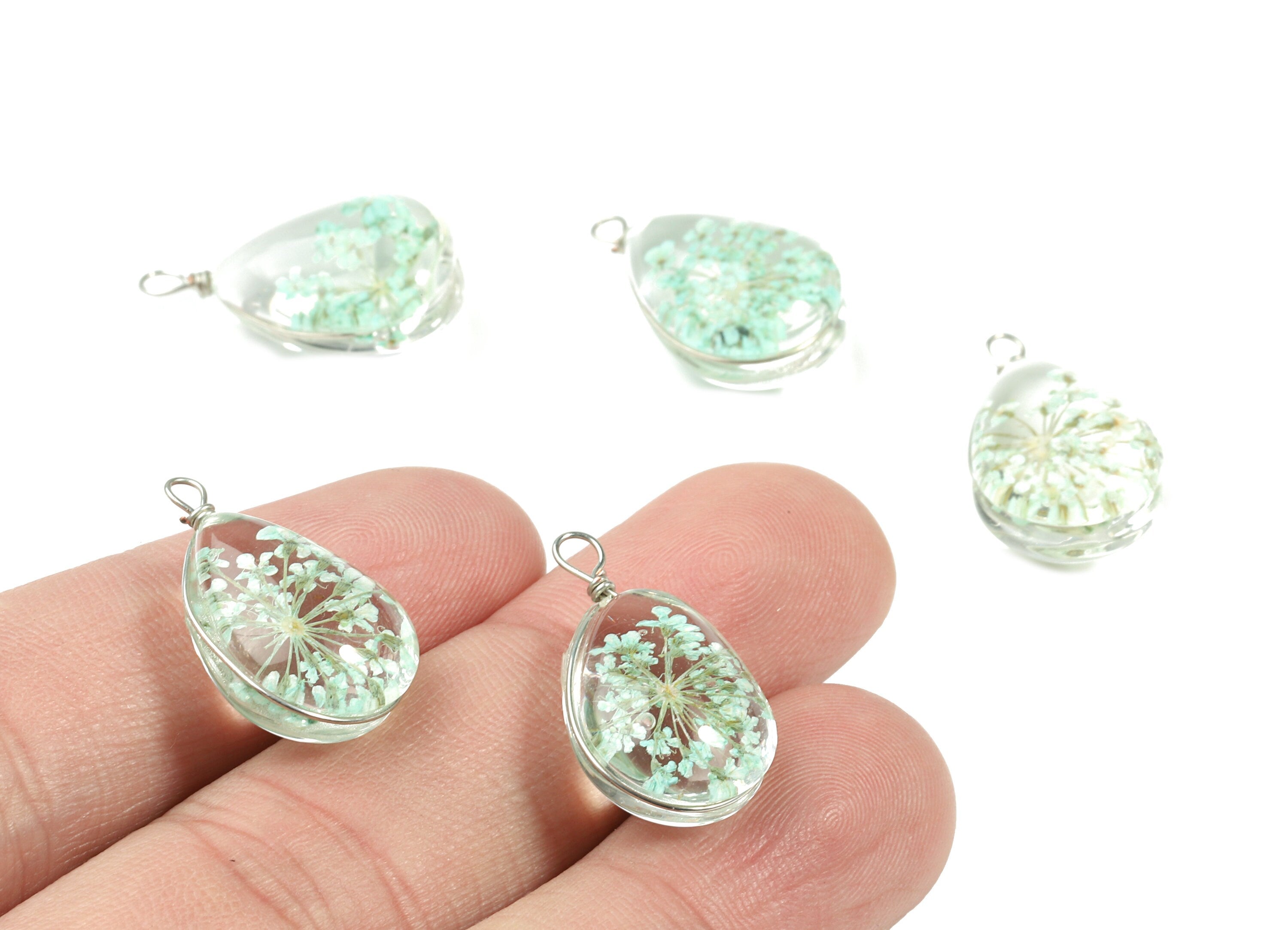 Real Flower Pendant - Pressed White Flower in Drop Glass - Handmade Pressed Natural Flower Jewelry - 21.9x12.91x9.39mm - GS1036B - DOMEDBAZAAR