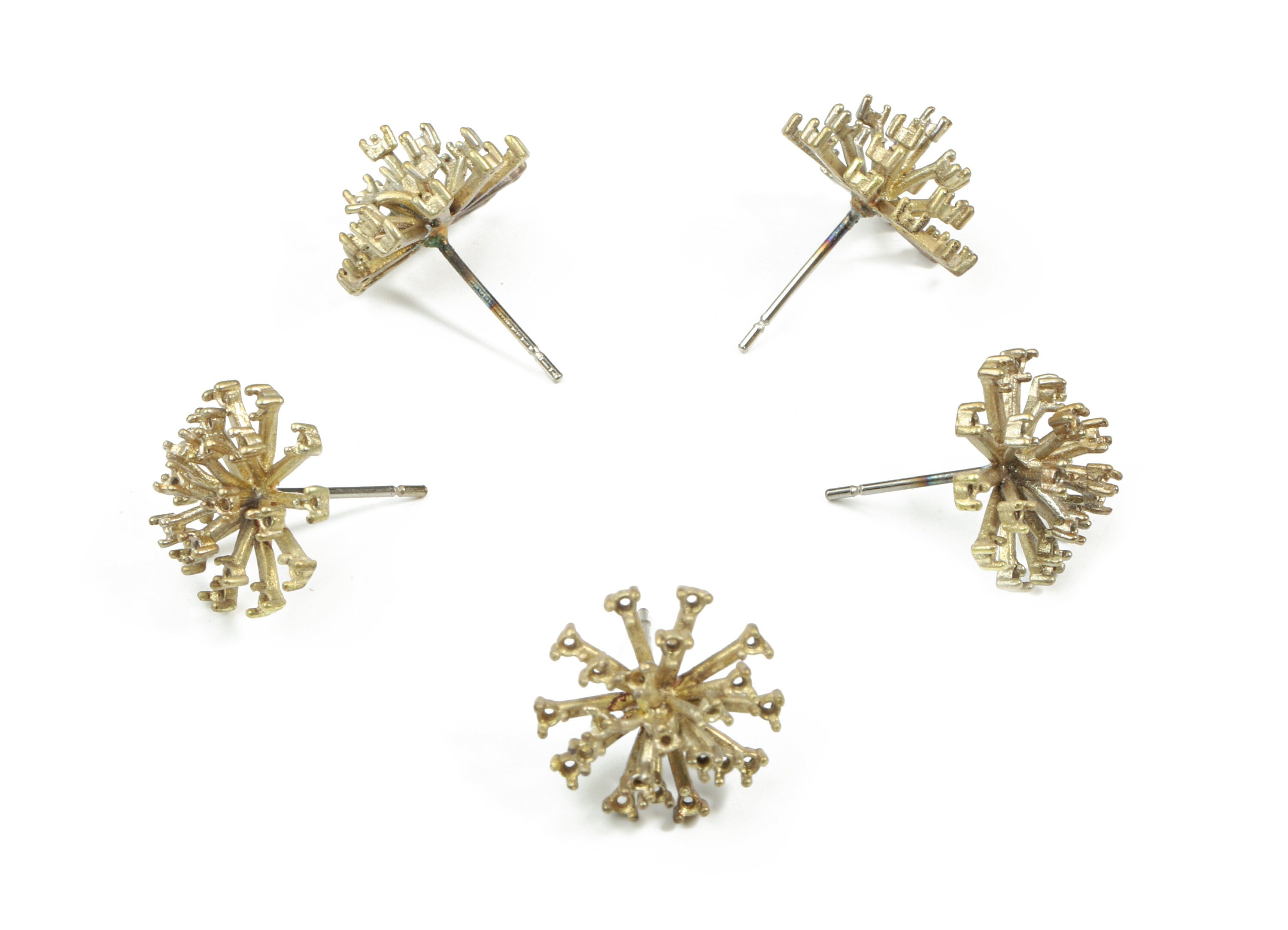 Brass Spike Earring Stud - Raw Brass Spike Earring Post - Surgical Steel - Earring Post - Jewelry Supplies - 13.94x8.22x1.46mm - PP3258 - DOMEDBAZAAR