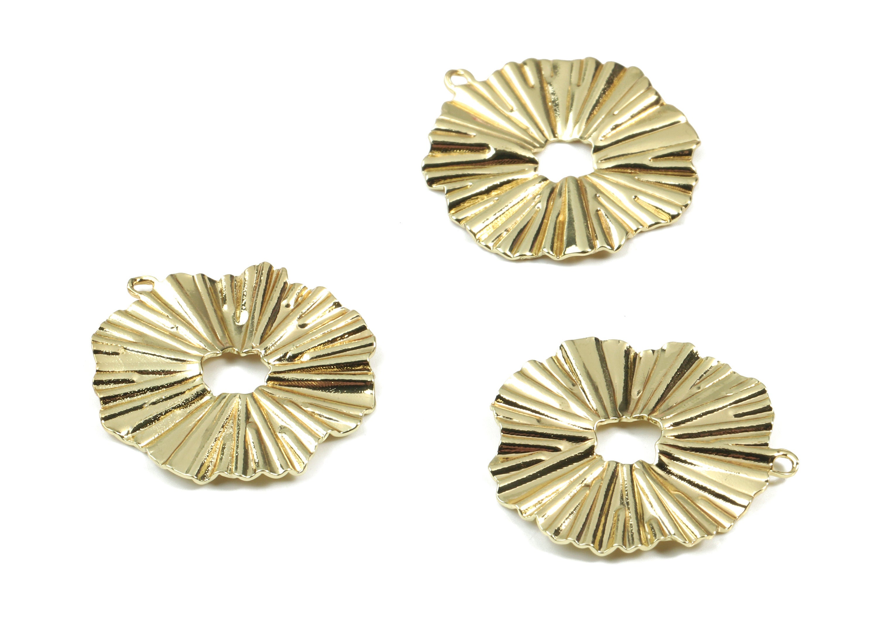 Brass Round Earring Charms - Gold Wavy Pendant - Earring Findings - Jewelry Supplies - 19.44x17.22x0.52mm - PP2286G - DOMEDBAZAAR