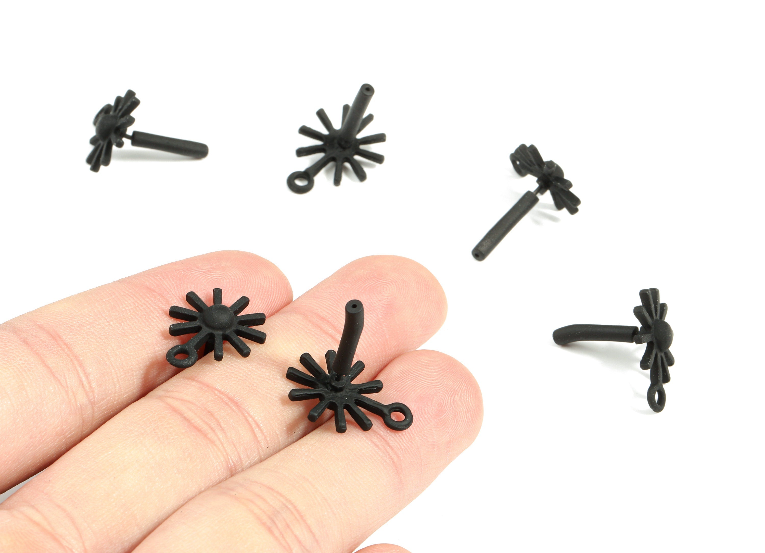 Alloy Star Stud Earring With Loop - Zinc Alloy Sun Earring Post - Surgical Stud - Matte Black Tone Plated - 18.45x13.47x1.74mm - ZZ1686 - DOMEDBAZAAR