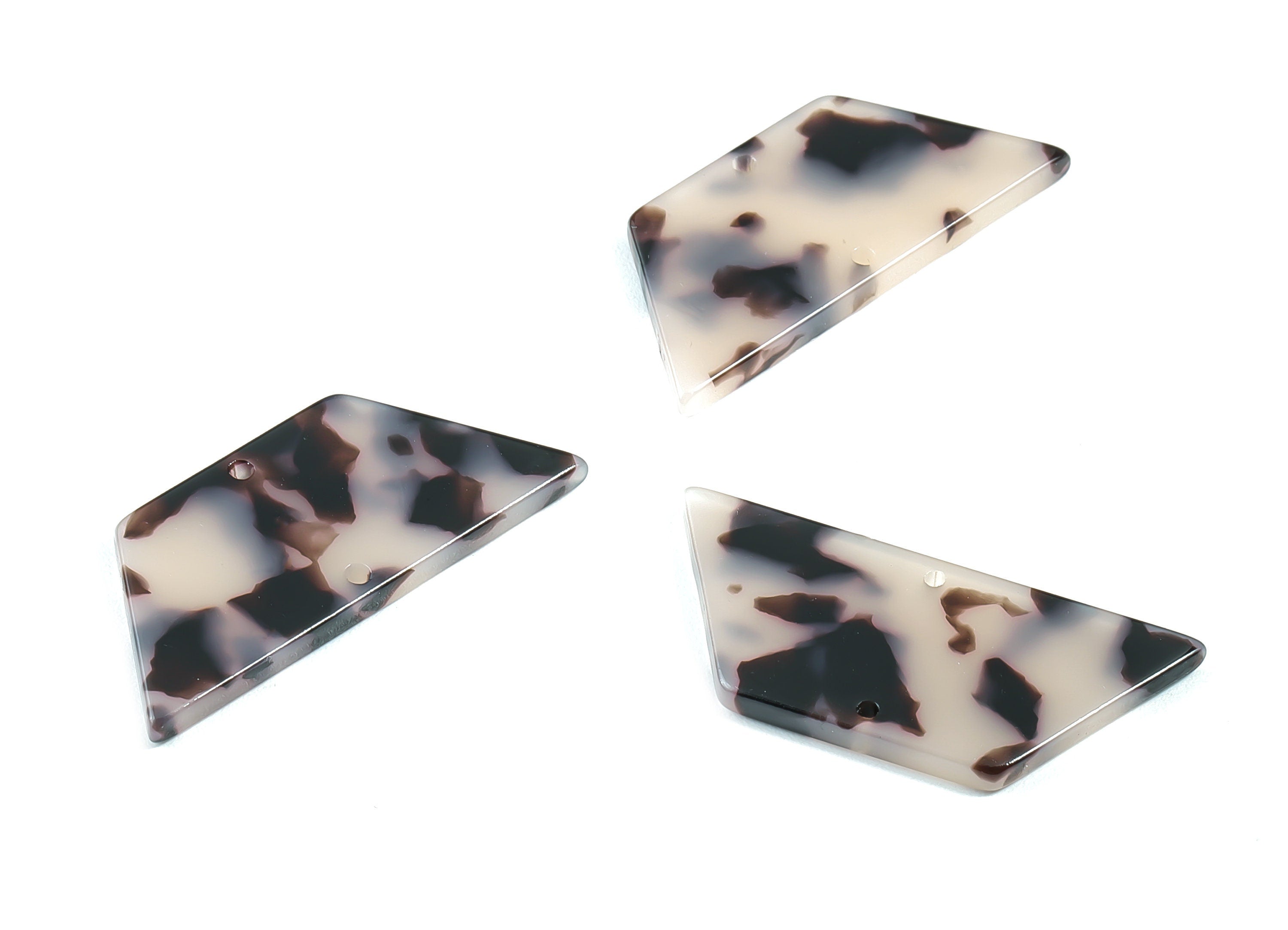 Acetate Trapezoid Connectors - 2 Holes Trapezoid Blond Tortoise Shell Earring - Color Code: A06 - 36.62x16x2.67mm - AC1802-A06 - DOMEDBAZAAR