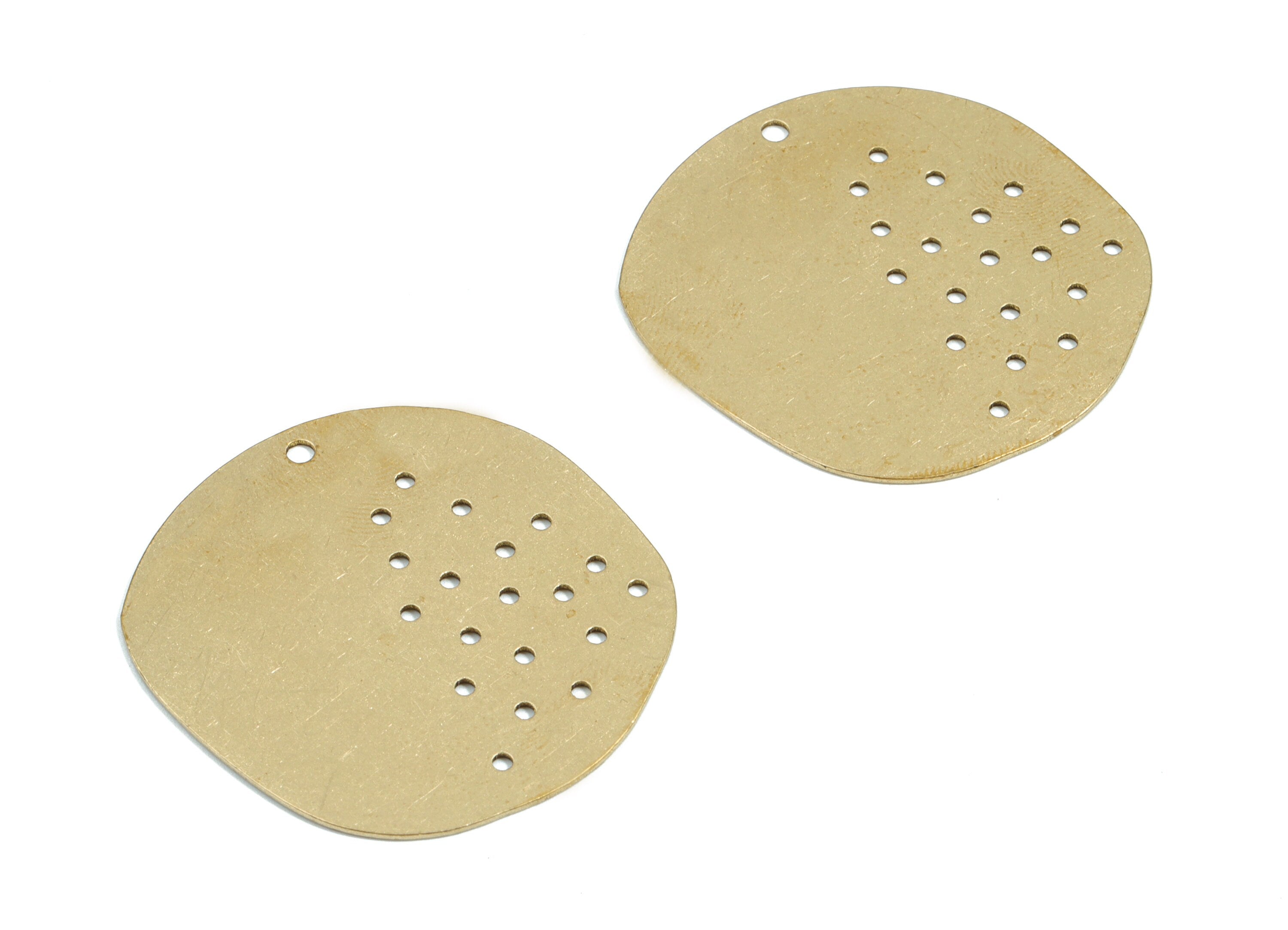 Brass Circle Connector - Raw Brass Round Pendant - Round Necklace Charms - Jewelry Supplies - 37.95x34.66x0.61mm - PPM1802 - DOMEDBAZAAR