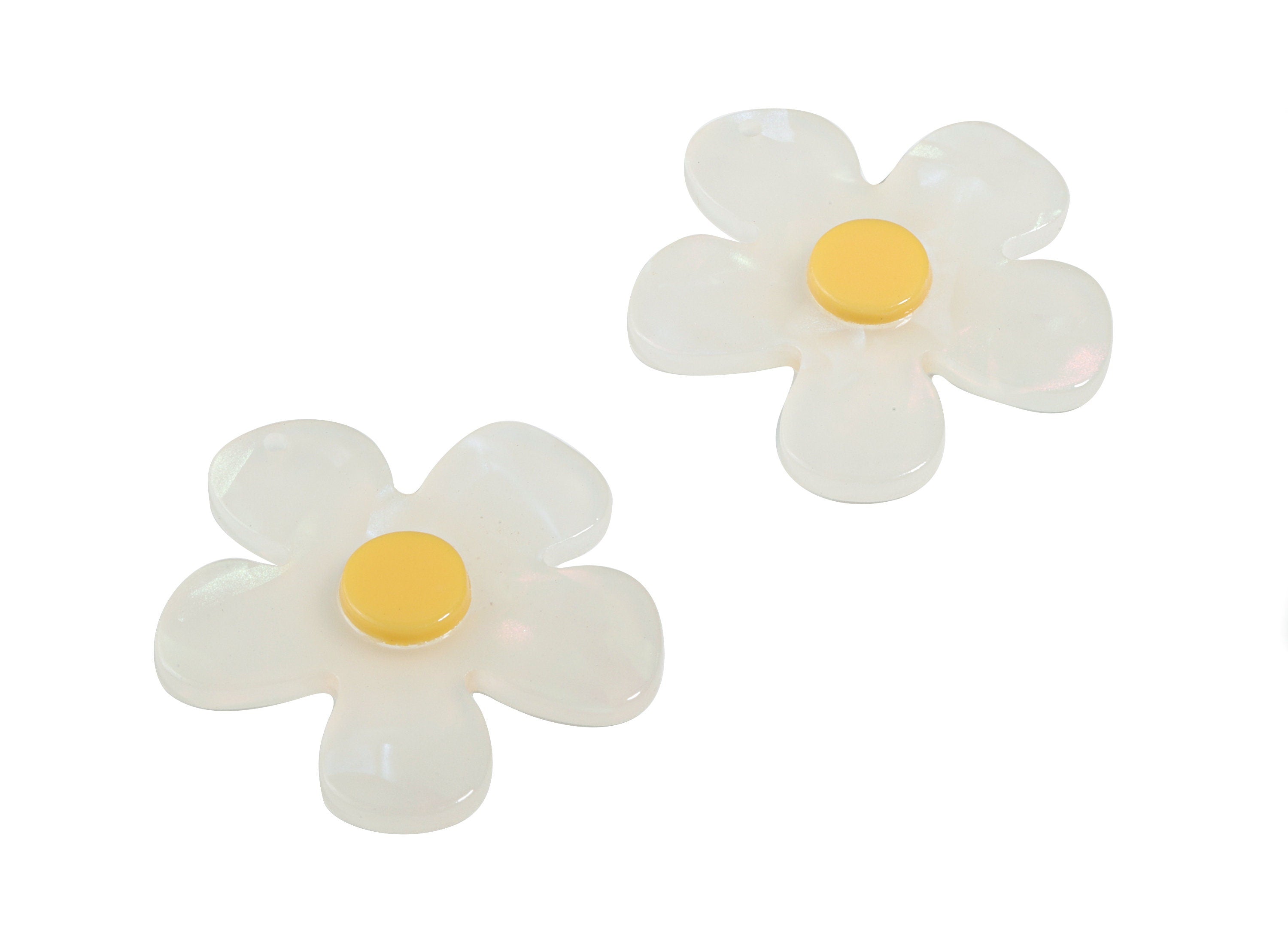 Acrylic Daisy Charms - Daisy Earring and  Pandant - Earring Findings - Jewelry Supplies - 31.09x29.4x3.87mm - AC1908 - DOMEDBAZAAR