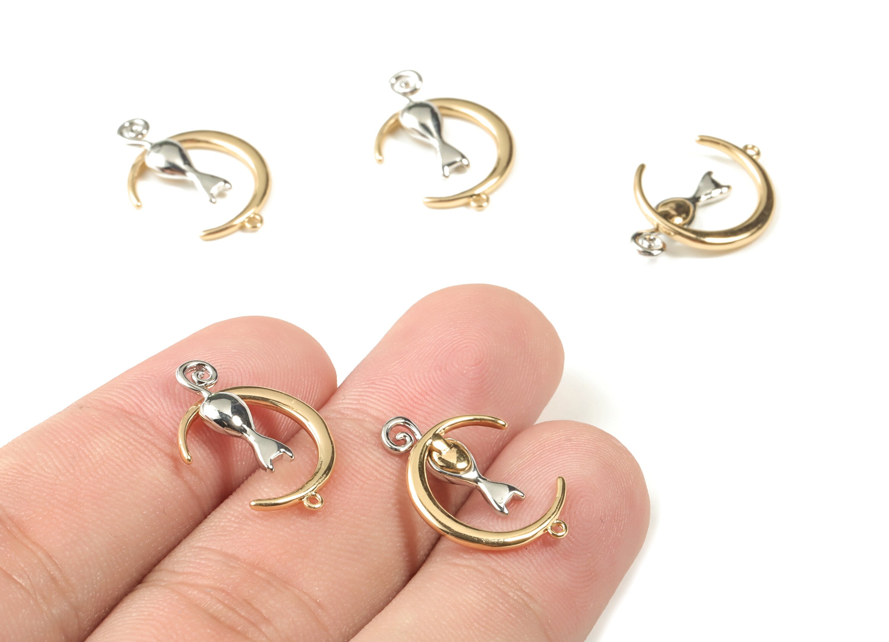 Gold Brass Crescent Cat Pendant - 18K Real Gold Plated Brass Earring Charms - Jewelry Supplies - 20.62x13.64x2.66mm - RGP2661 - DOMEDBAZAAR