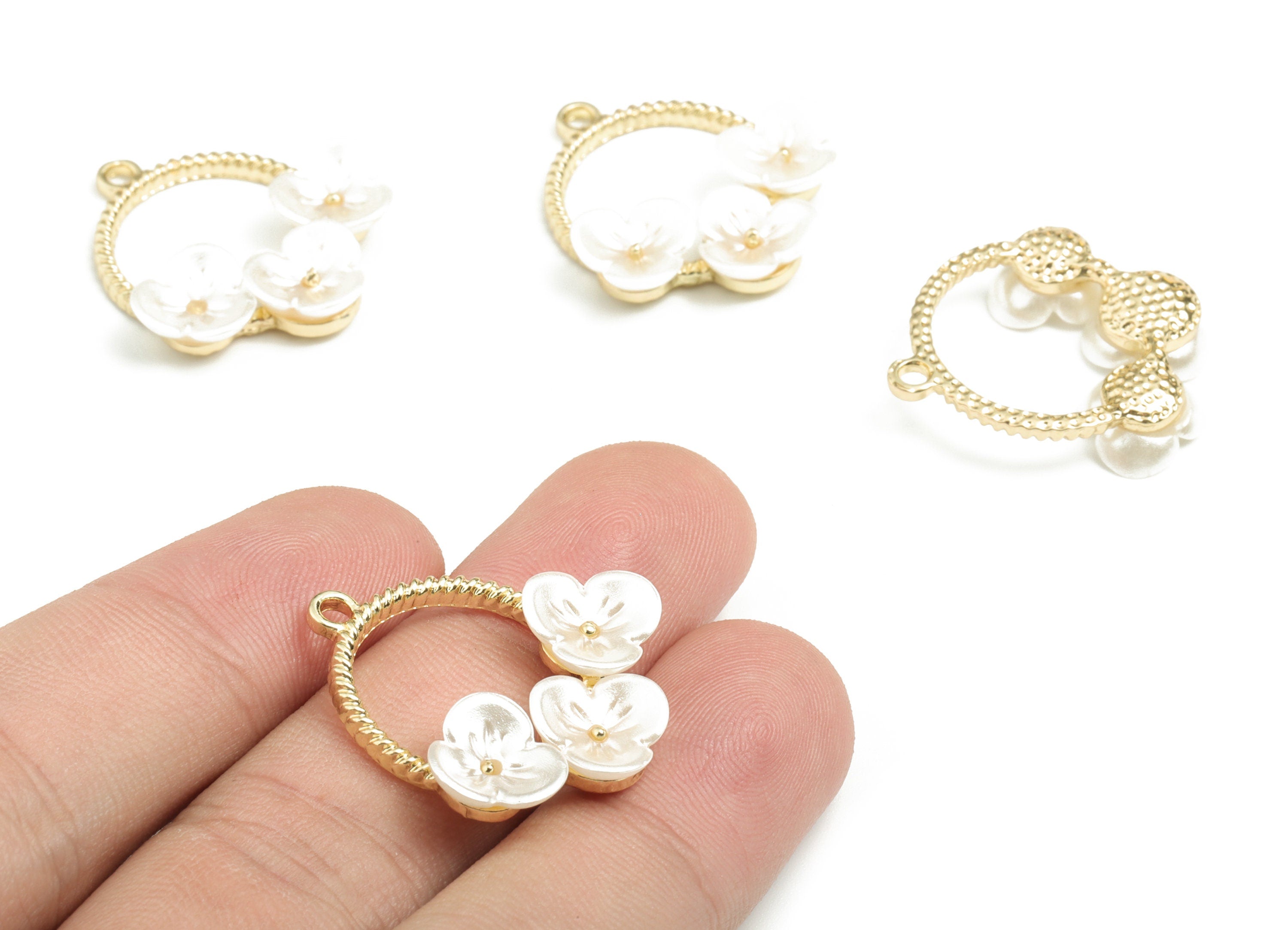 Alloy Hoop Earring Charms - Gold Alloy Flower Circle Pendant - Gold Tone Plated Alloy - Jewelry Supplies - 27.82x25.59x5.19mm - ZZ1737 - DOMEDBAZAAR