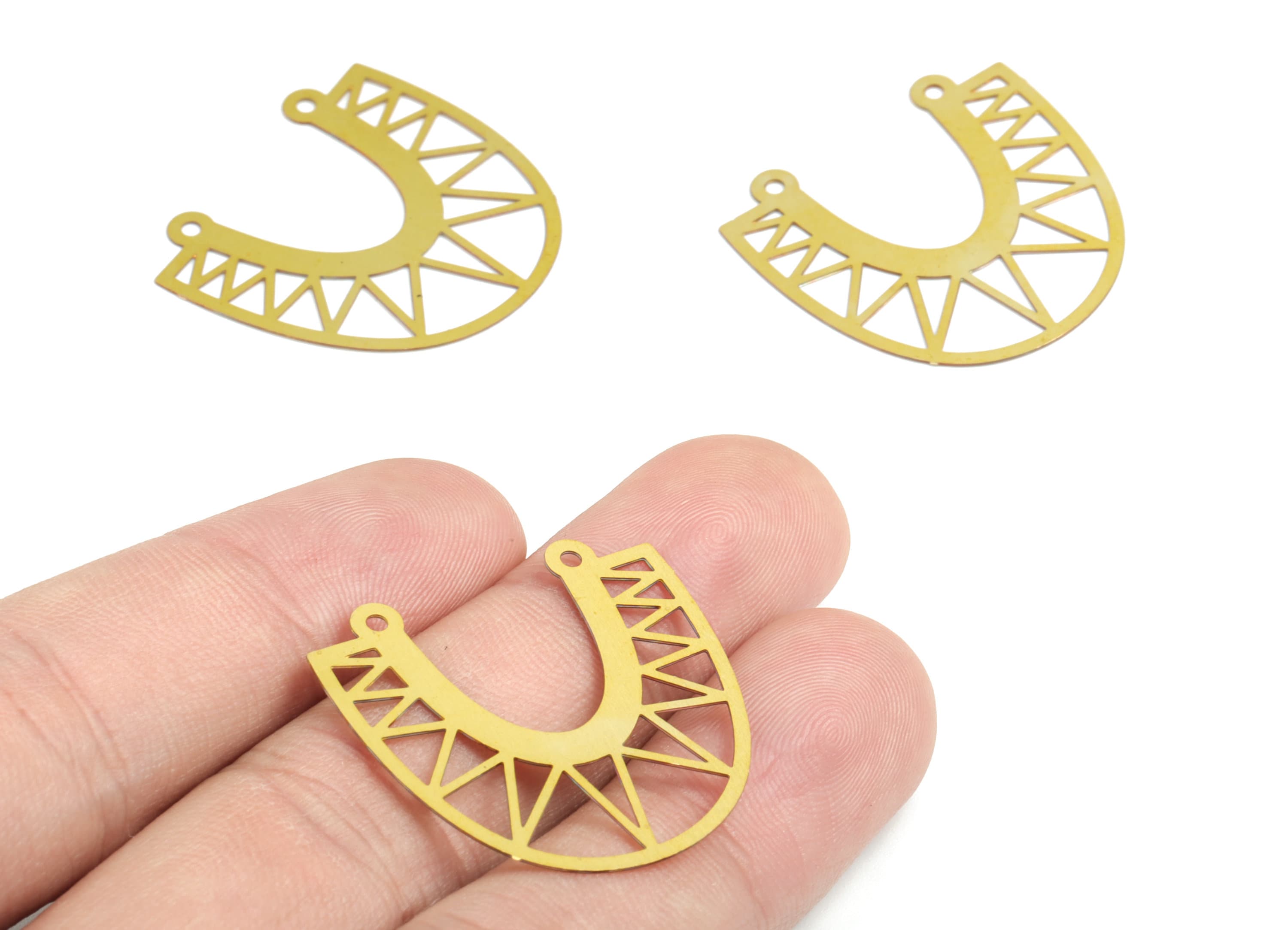 Brass HorseHoe Earring Charm - Raw Brass D Earring Connector - 2 Hole - Earring Findings - Jewelry Supplies - 28.94x28.35x0.3mm - JJB6255 - DOMEDBAZAAR