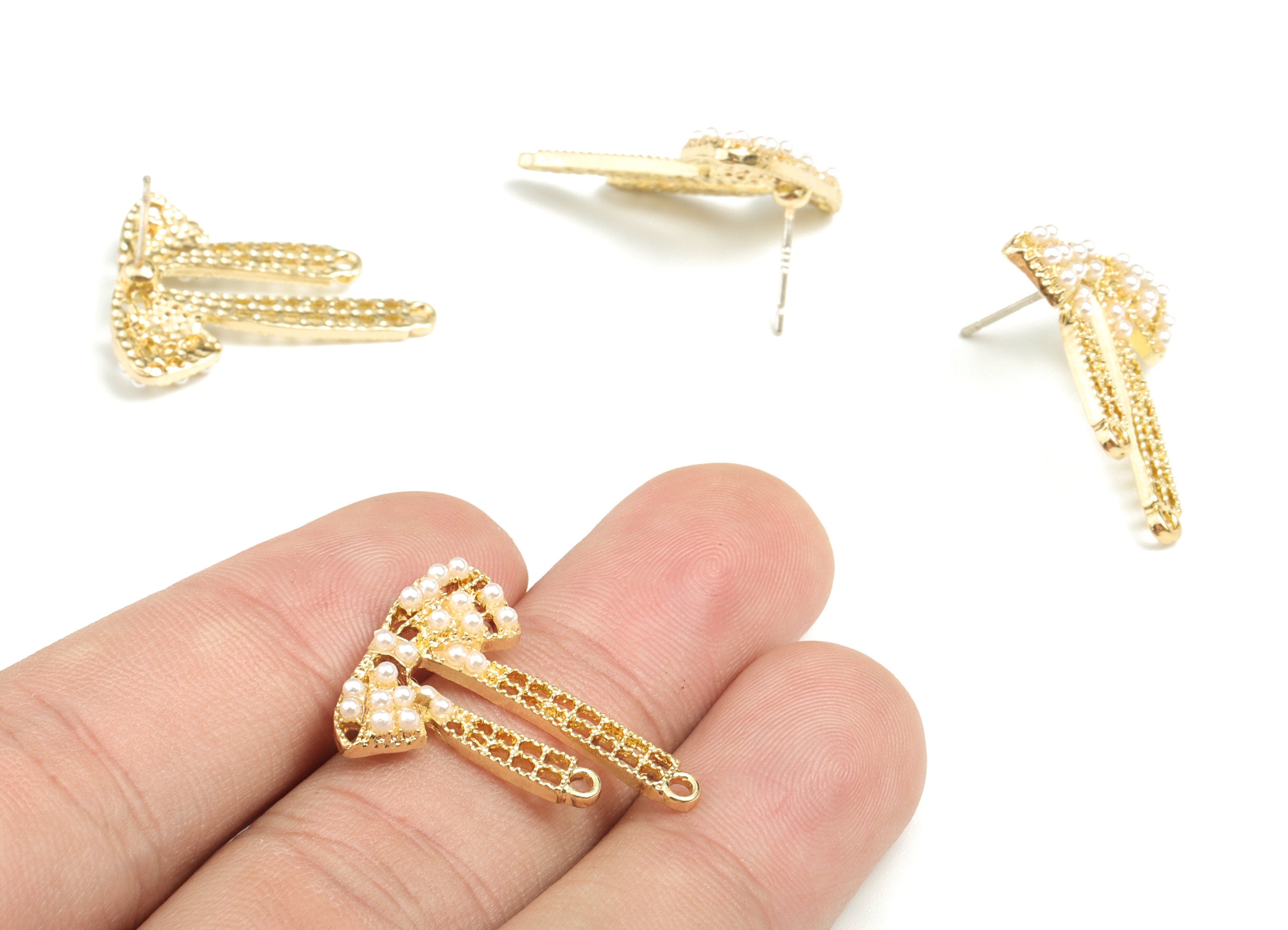 Alloy Bowtie Earring Stud - Gold Alloy Bowtie Earring Post - Gold Tone Plated Alloy - Jewelry Supplies - 25.3x19.63x3.31mm - ZZ1739 - DOMEDBAZAAR