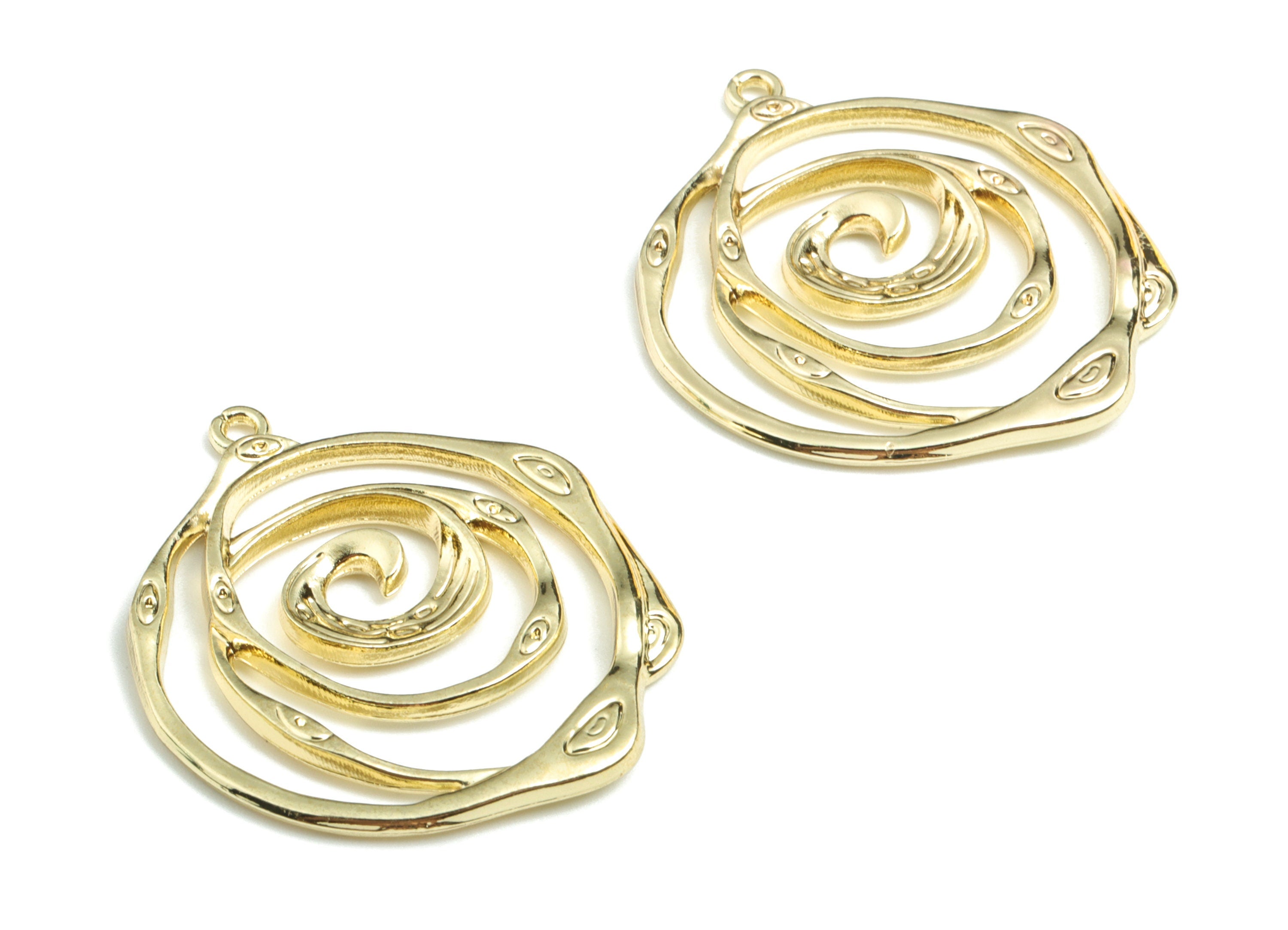 Alloy Round Earring Charms - Gold Alloy Circle Pendant - Gold Tone Plated Alloy - Jewelry Supplies - 32.04x27.95x2.08mm - ZZ1718 - DOMEDBAZAAR