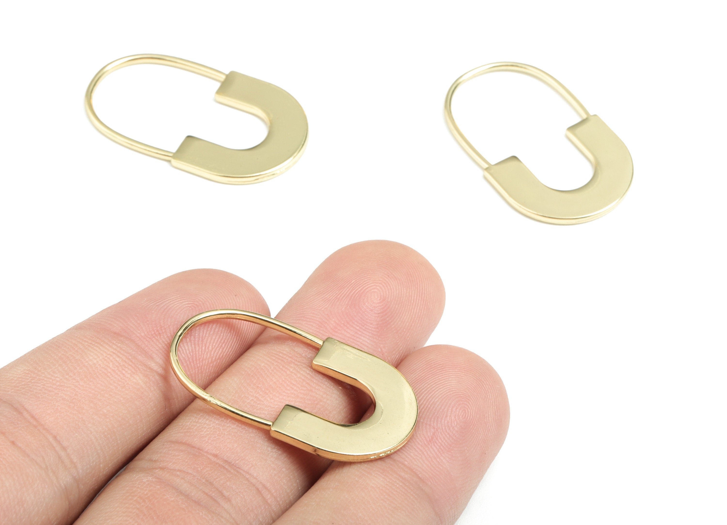 Alloy U Earring Charms - Gold Alloy Oval Pendant - Gold Tone Plated Alloy - Jewelry Supplies - 30.79x18.55x1.41mm - ZZ1715 - DOMEDBAZAAR
