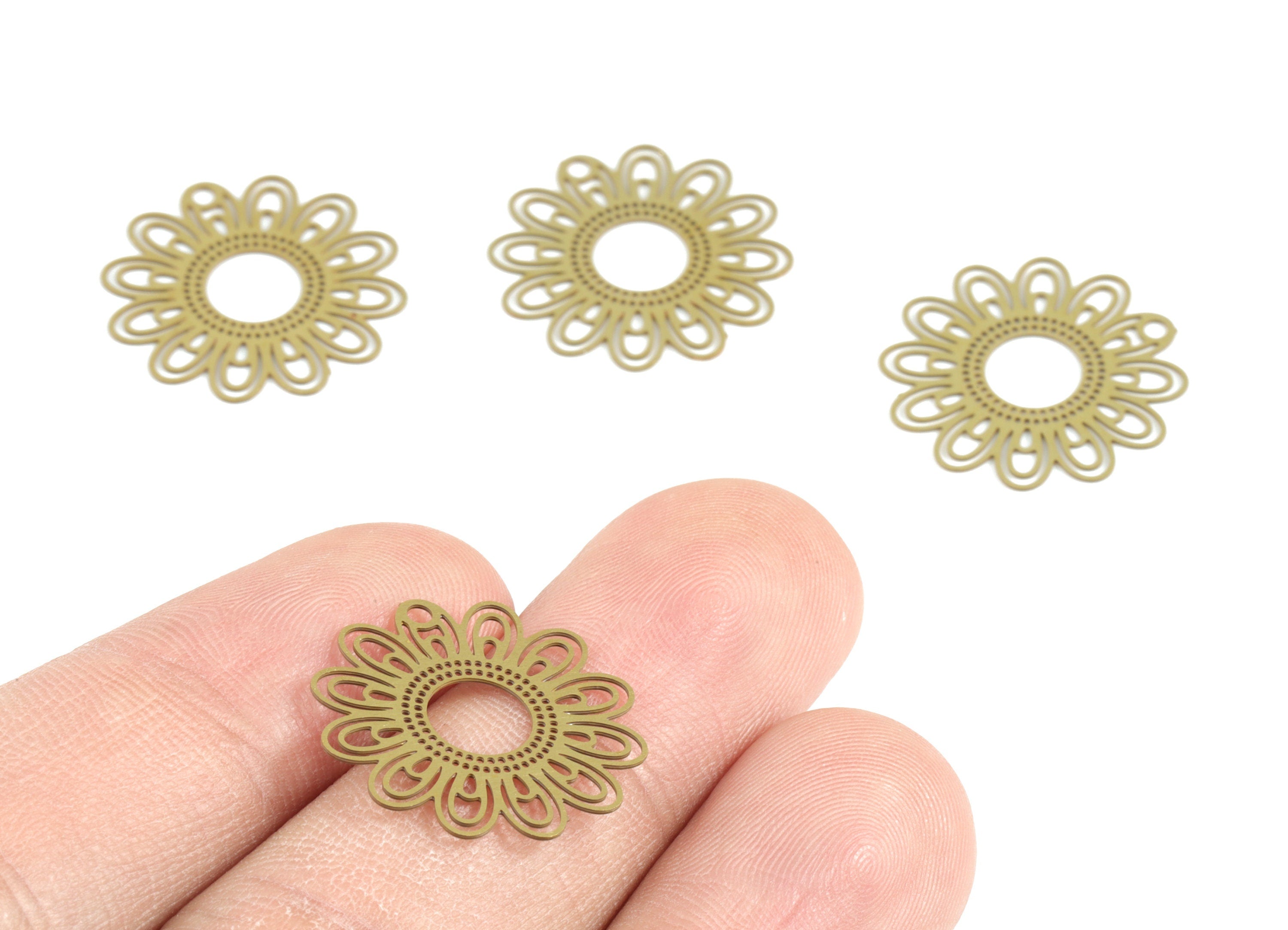Brass Round Flower Earring Charms - Raw Brass Circle Flower Pendant - Earring Findings - Jewelry Supplies - 19.28x19.28x0.3mm - JJC11769 - DOMEDBAZAAR