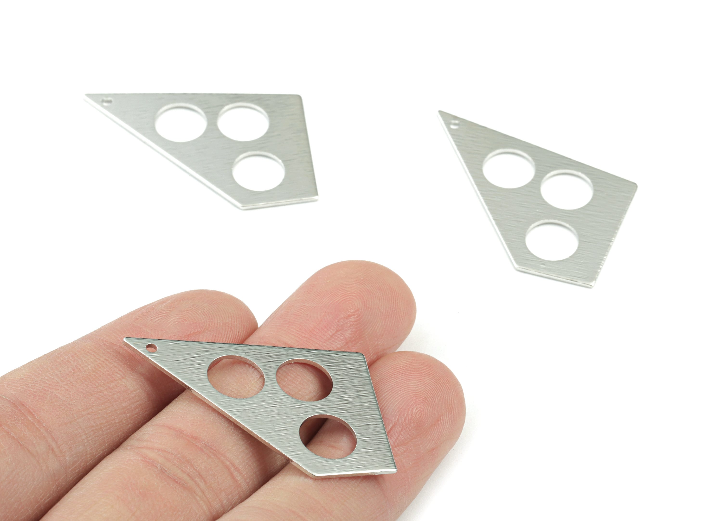 Silver Textured Geometrics Earring  Charms - Silver Tone Plated Brass Triangle  Charm - Rounds Earring - 41x23x0.8mm - PP3558S - DOMEDBAZAAR