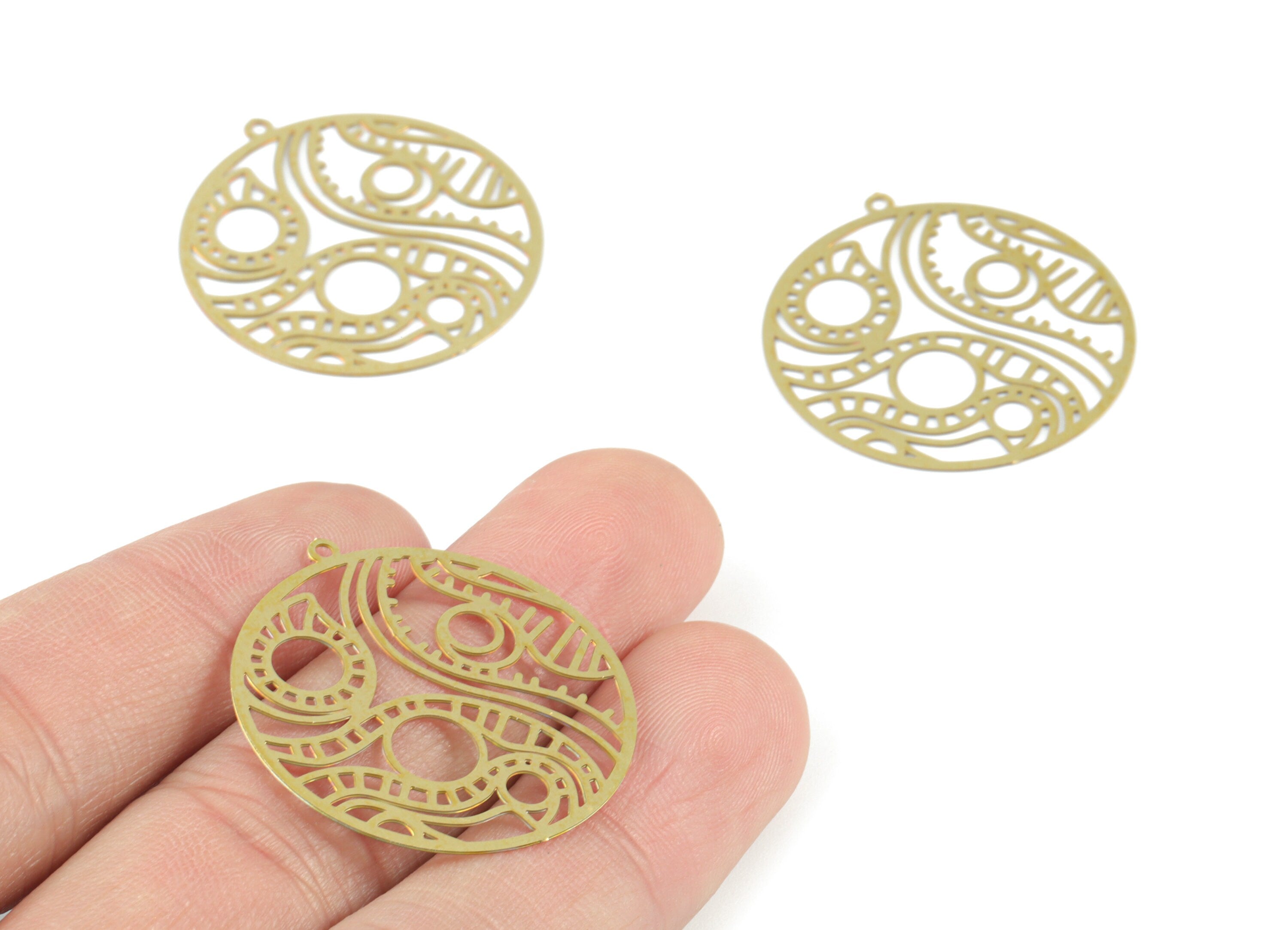 Brass Round Pendant - Raw Brass Circle Earring Charms - Earring Findings - Jewelry Supplies - 31.97x30.02x0.26mm - JJB6501 - DOMEDBAZAAR