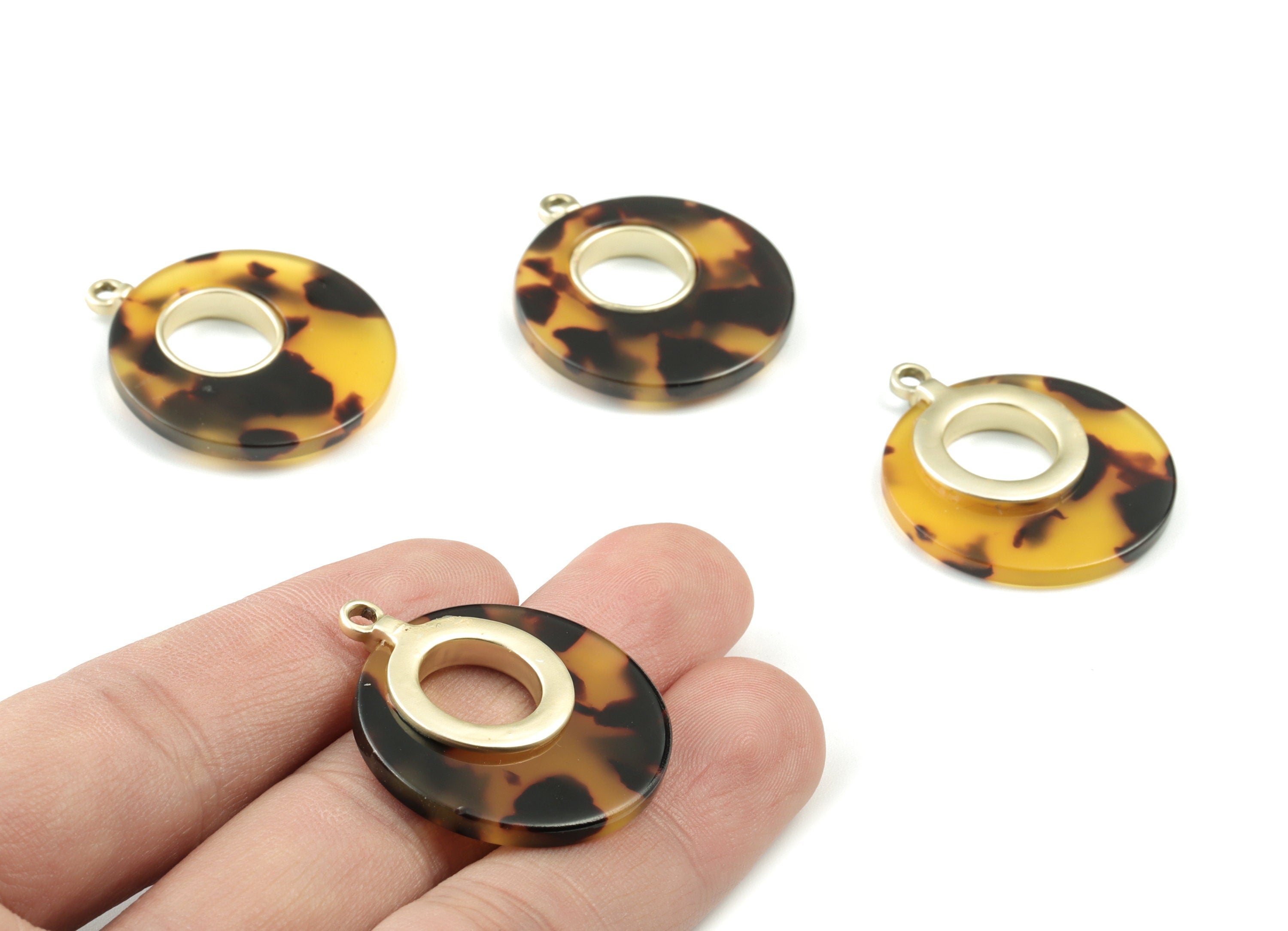 Acetate Alloy Round Earring Charm - Matte Gold Alloy Tortoise Shell Charms - Tortoise Shell Circle Pendant - 33.2x28.7x4.5mm - AC1186-A02MG - DOMEDBAZAAR