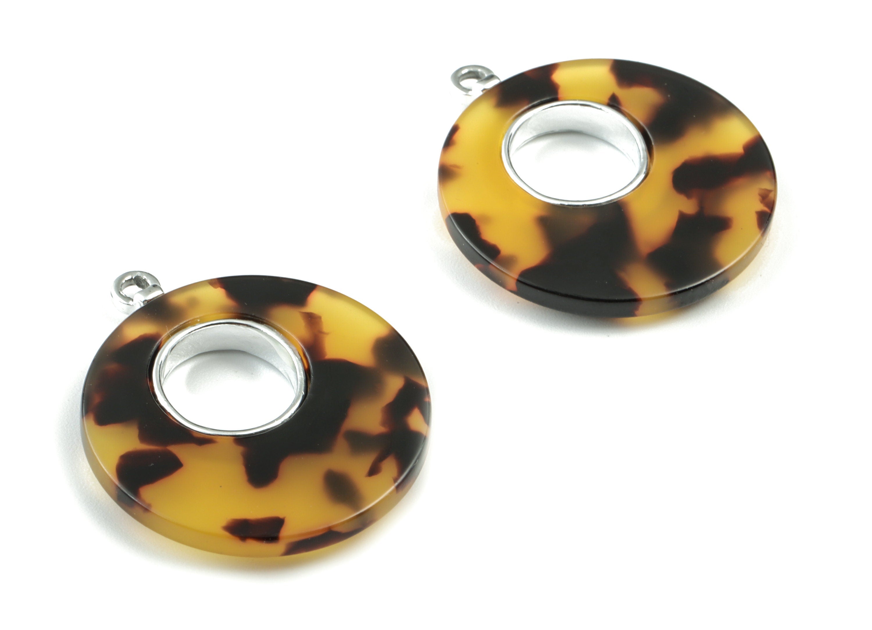 Acetate Alloy Round Earring Charm - Silver Alloy Tortoise Shell Charms - Tortoise Shell Circle Pendant - 33.15x28.74x4.5mm - AC1186-A02S - DOMEDBAZAAR