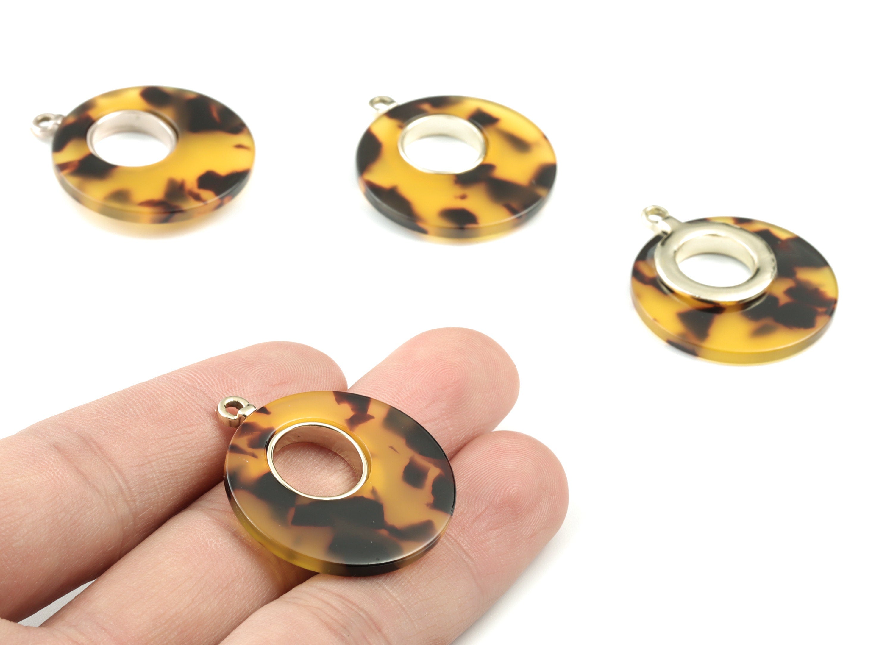 Acetate Alloy Round Earring Charm - Gold Alloy Tortoise Shell Charms - Tortoise Shell Circle Pendant - 33.15x28.74x4.5mm - AC1186-A02G - DOMEDBAZAAR