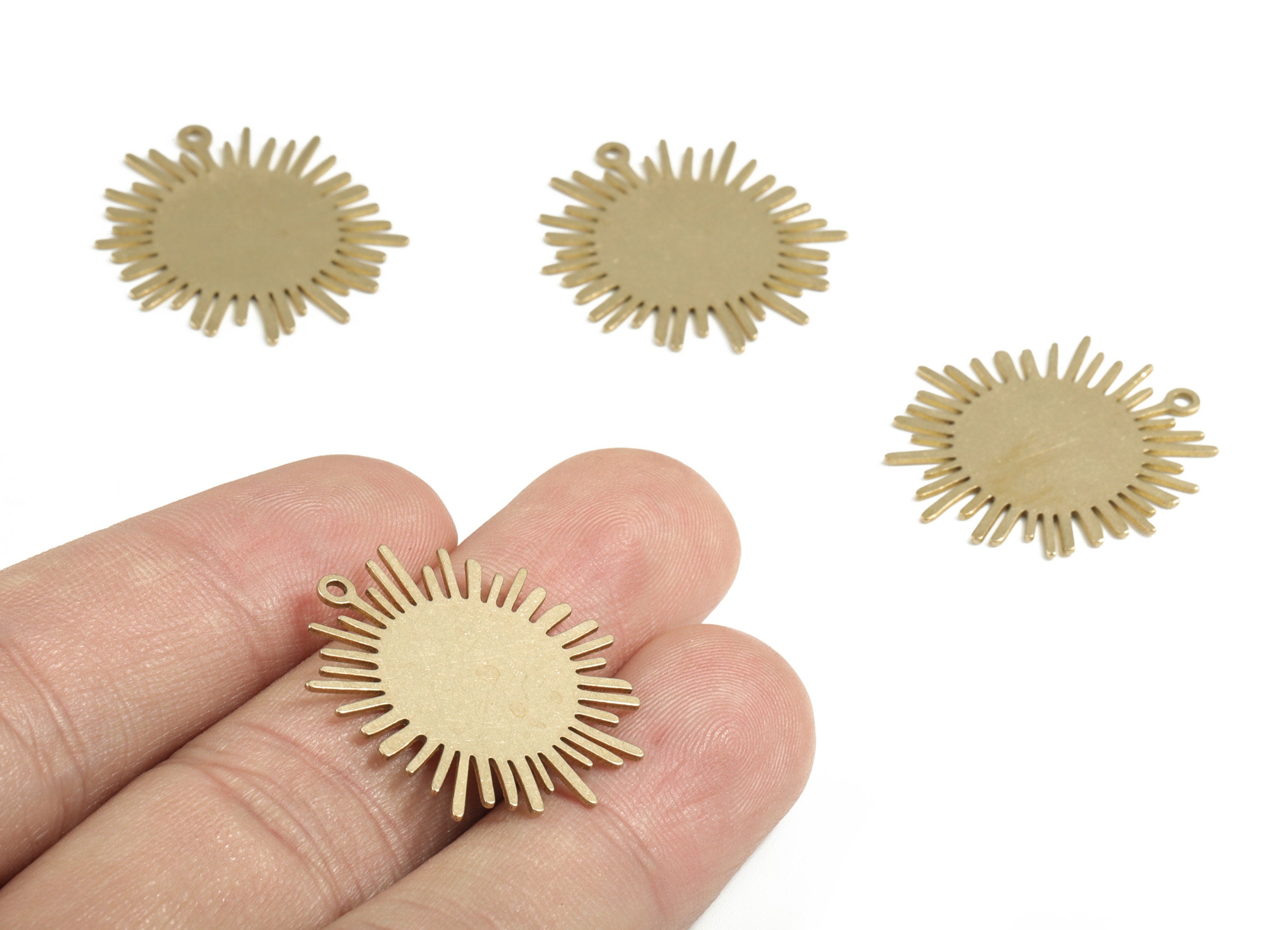Brass Sun Earring Charms - Raw Brass Sun Pendant - Earring Findings -  Sun Jewelry – DIY Jewelry Supplies - 26.43x25.25x0.61mm - PP3759 - DOMEDBAZAAR