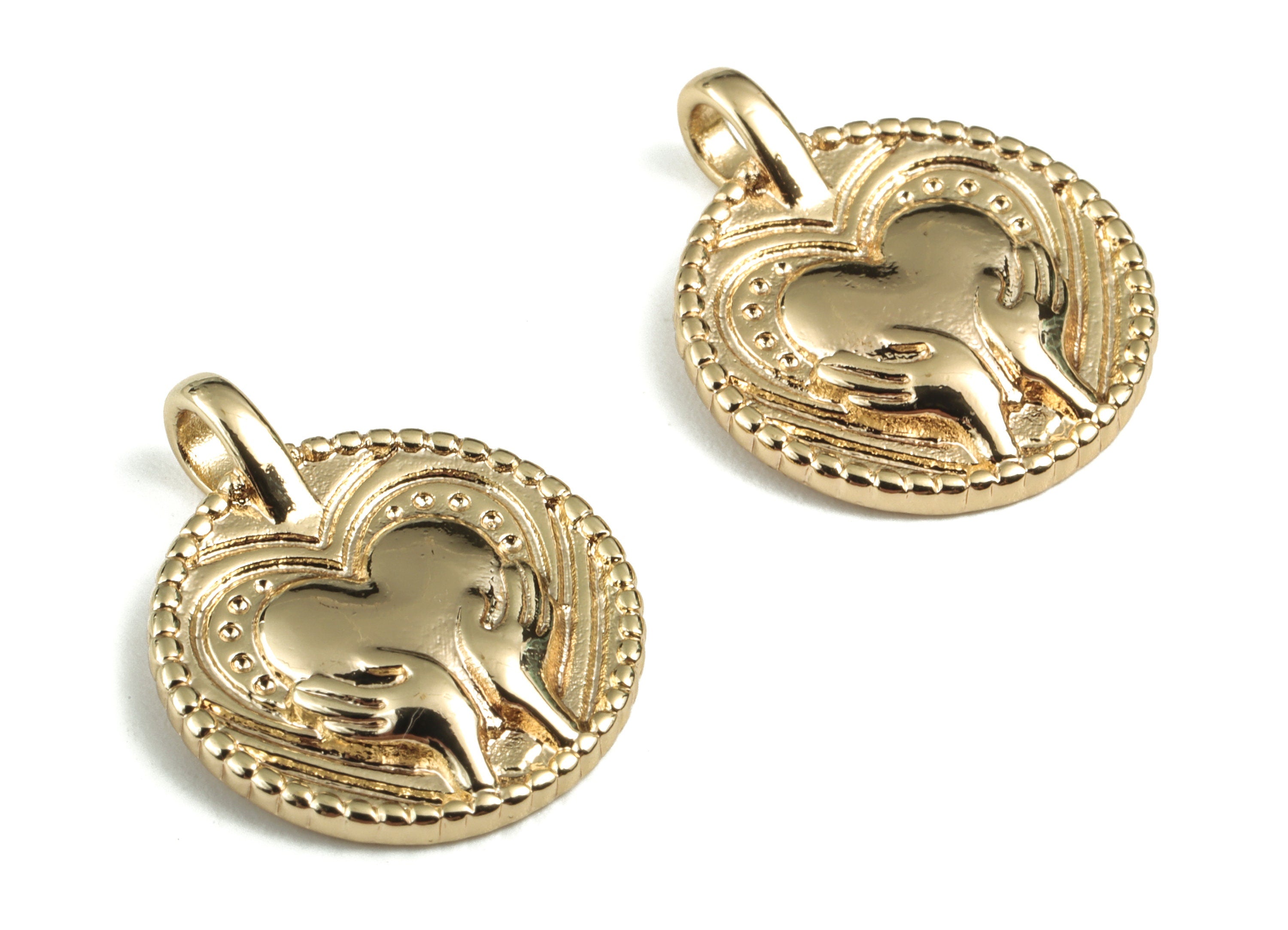 Brass Round Holding Love Earring Charms - Gold Circle Holding Love Pendant - 18K Real Gold Plated Brass - 20.7x16.81x2.76mm - RGP2768 - DOMEDBAZAAR