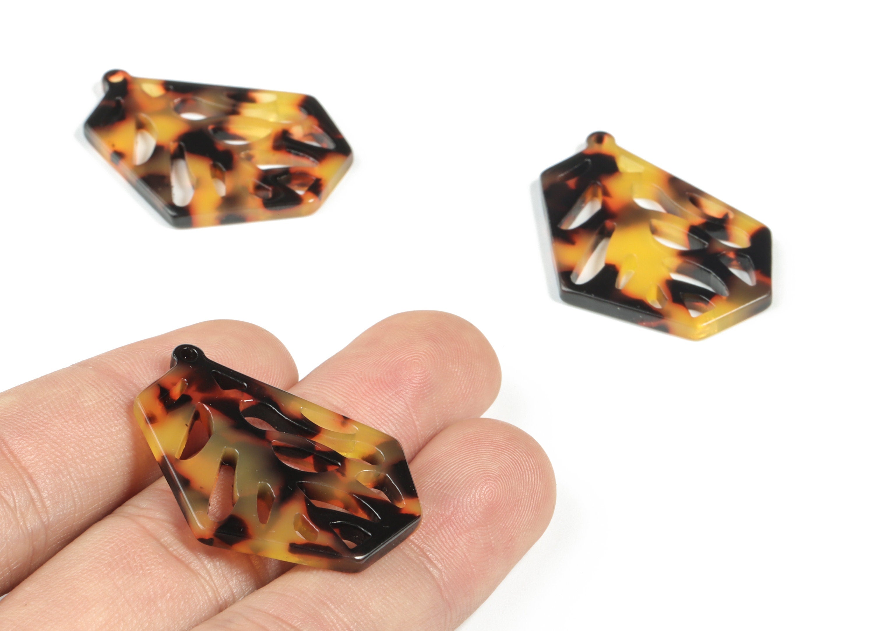 Acetate Branches Earring Charms - Acetate Branches Pendant - Tortoise Shell Earring - Color Code:A01 - 35.48x27.31x2.7mm - AC2193-A01 - DOMEDBAZAAR