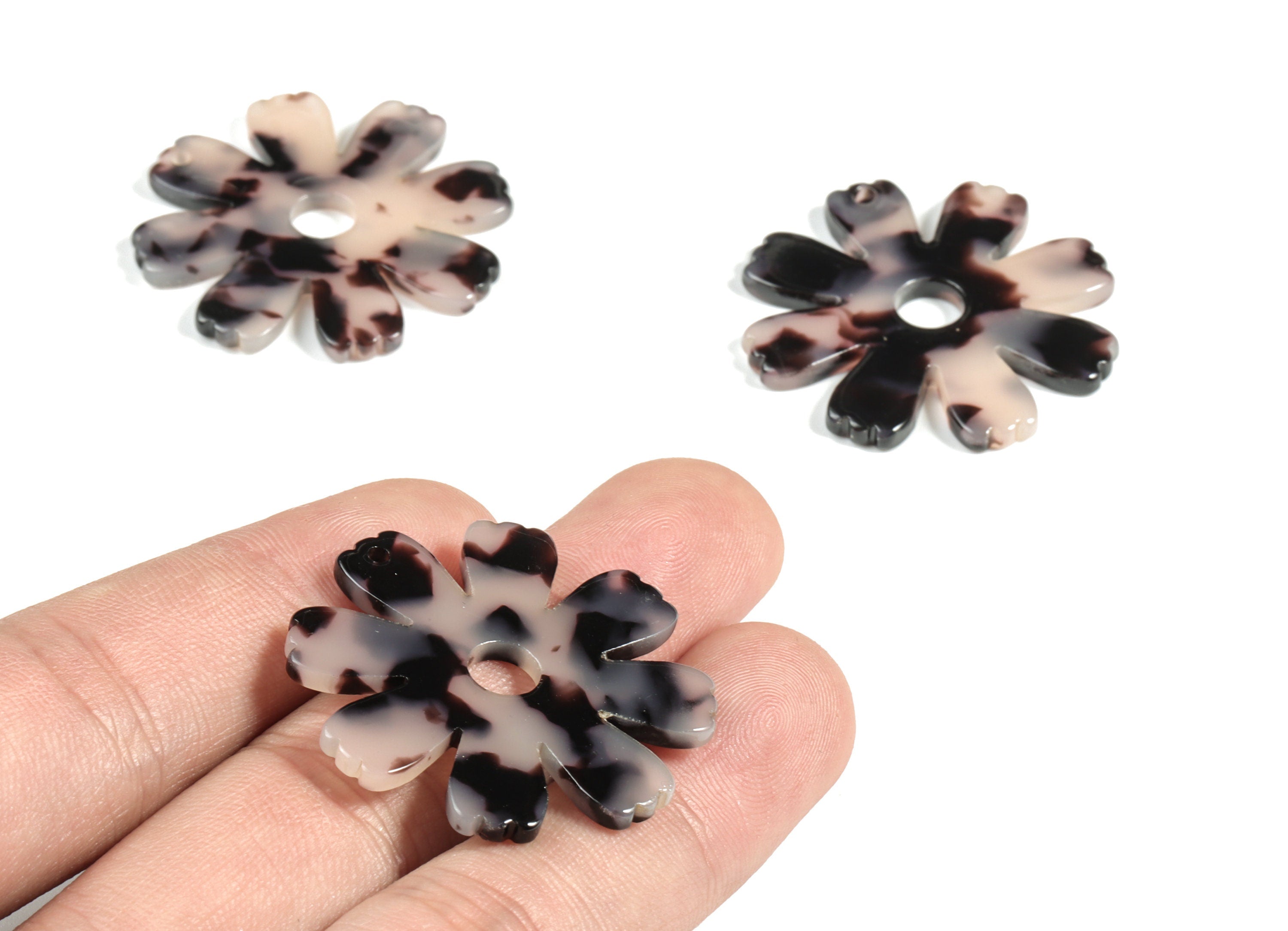 Acetate Acrylic Earring Charms - Blonde Tortoise Shell Pendant - 1 Hole - Earring Findings - Color Code: A06 - 34.73x33.57x2.57mm - AC1331E - DOMEDBAZAAR